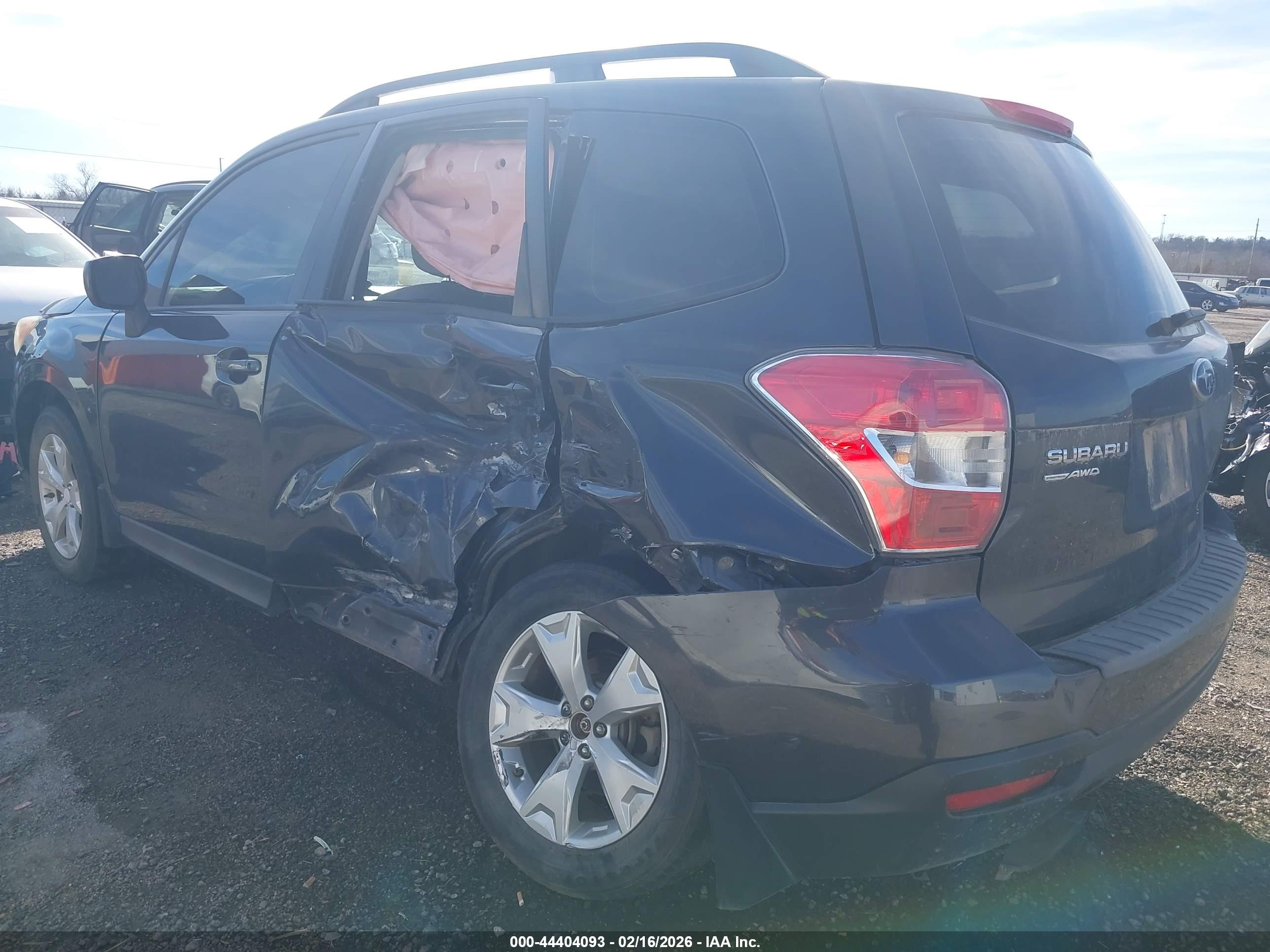 SUBARU FORESTER image 6