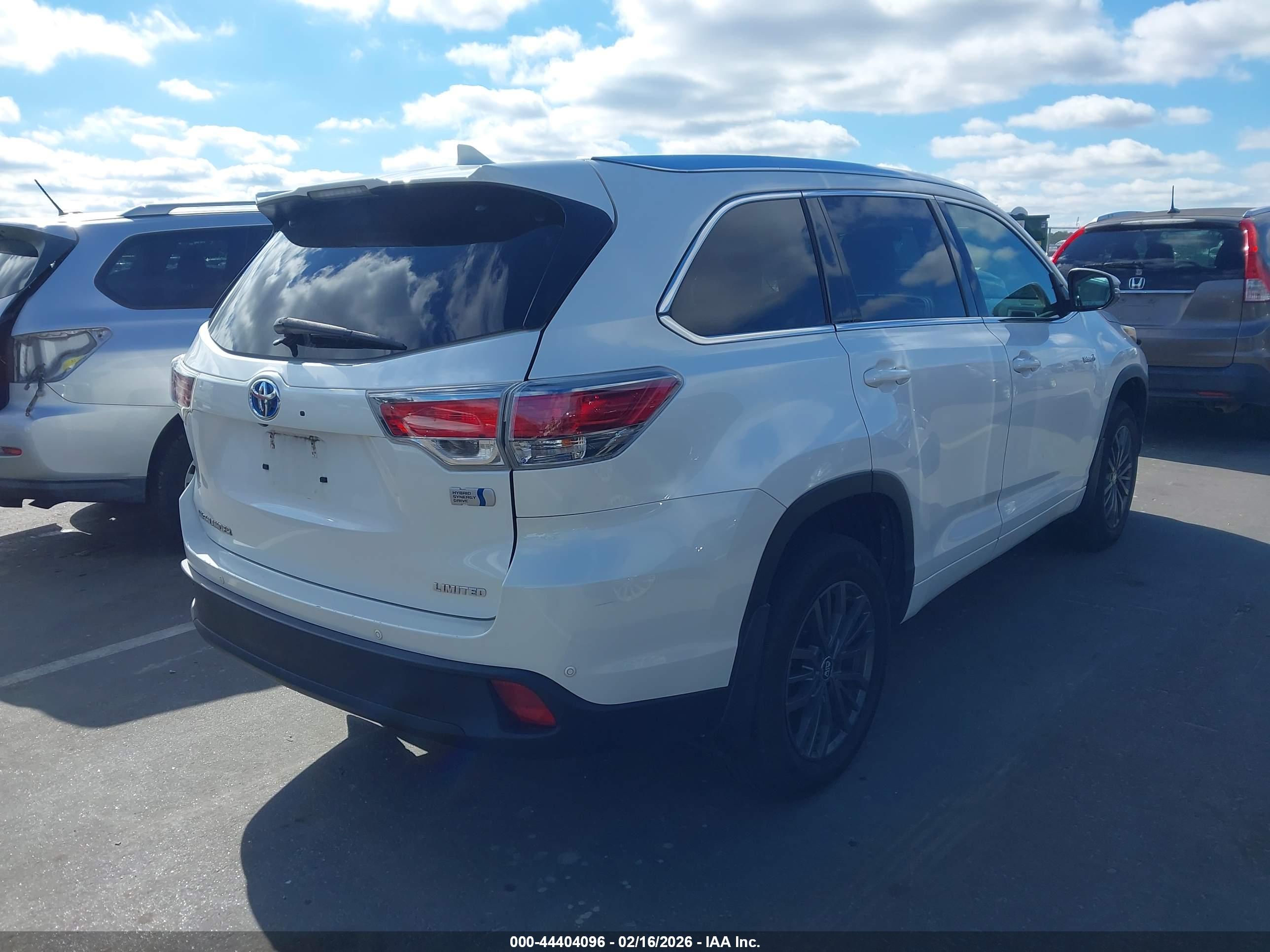 TOYOTA HIGHLANDER image 4