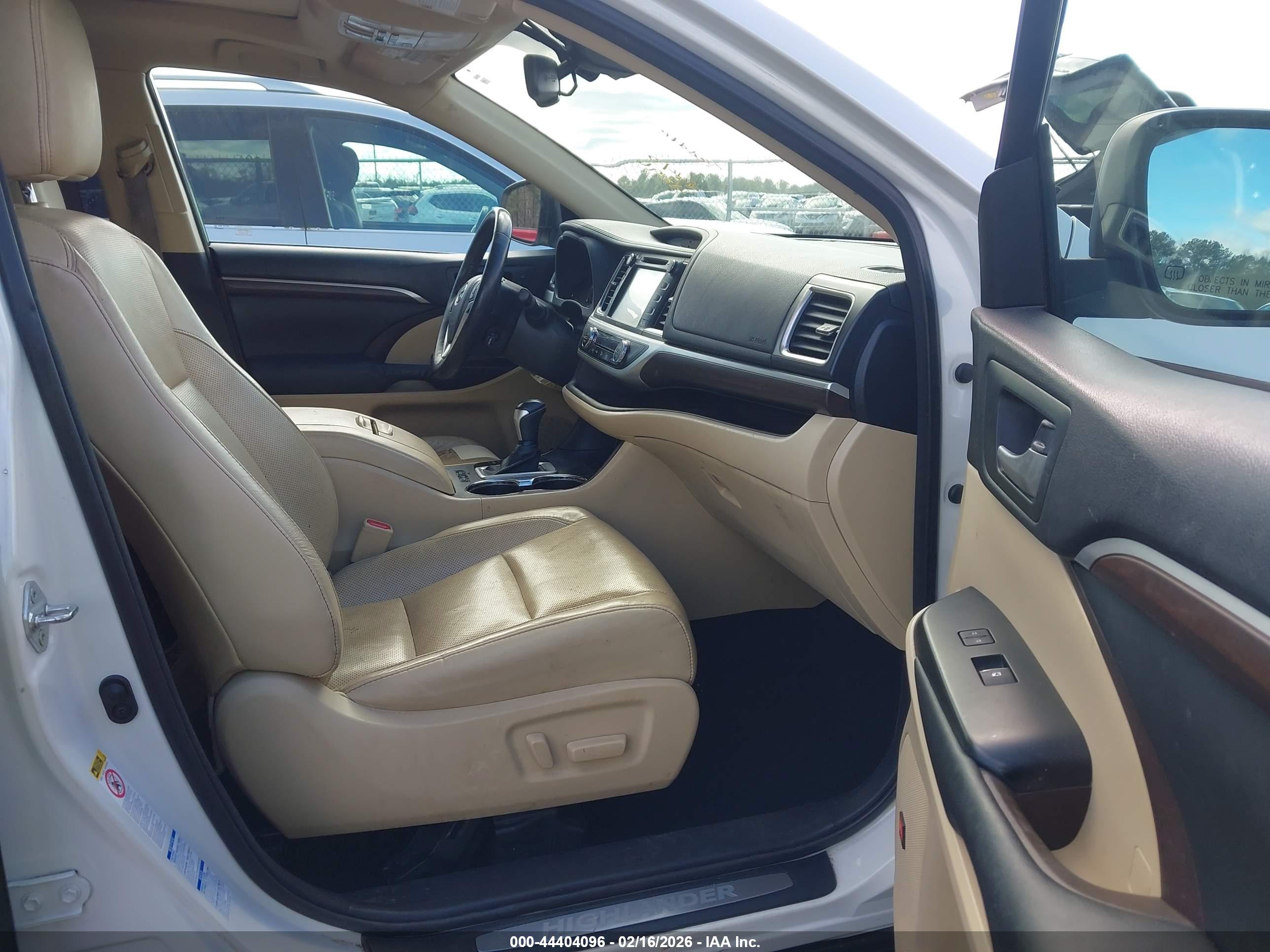 TOYOTA HIGHLANDER image 5
