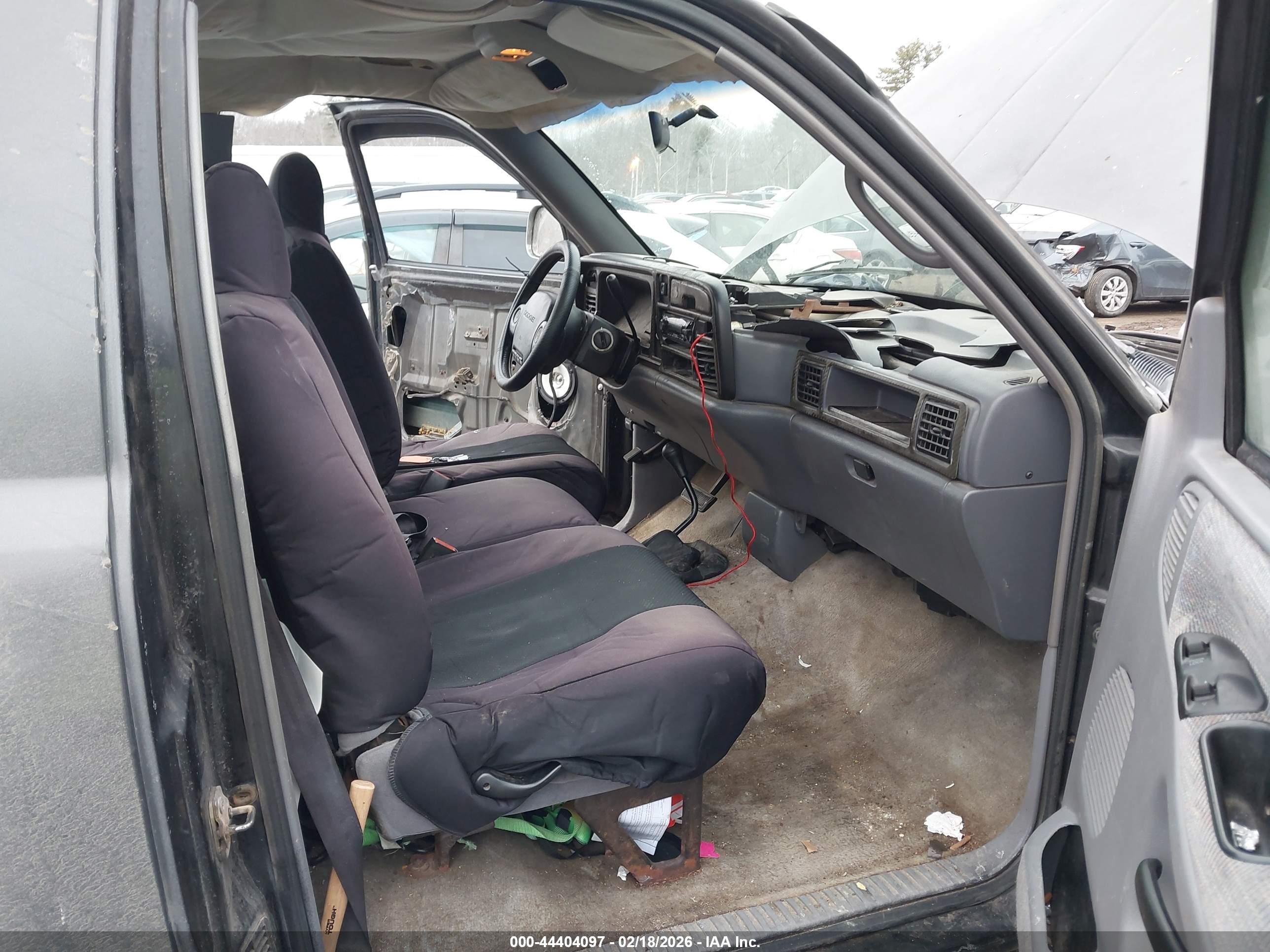 DODGE RAM image 5