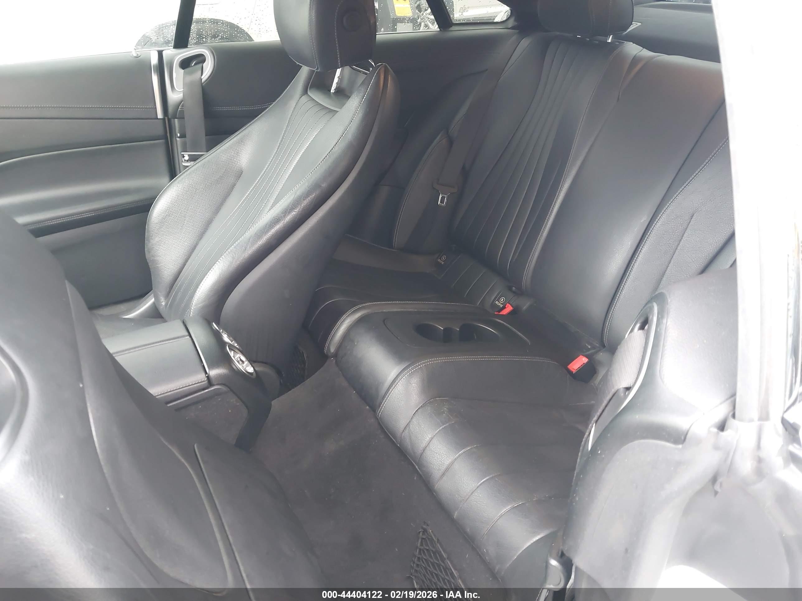 MERCEDES-BENZ E image 8