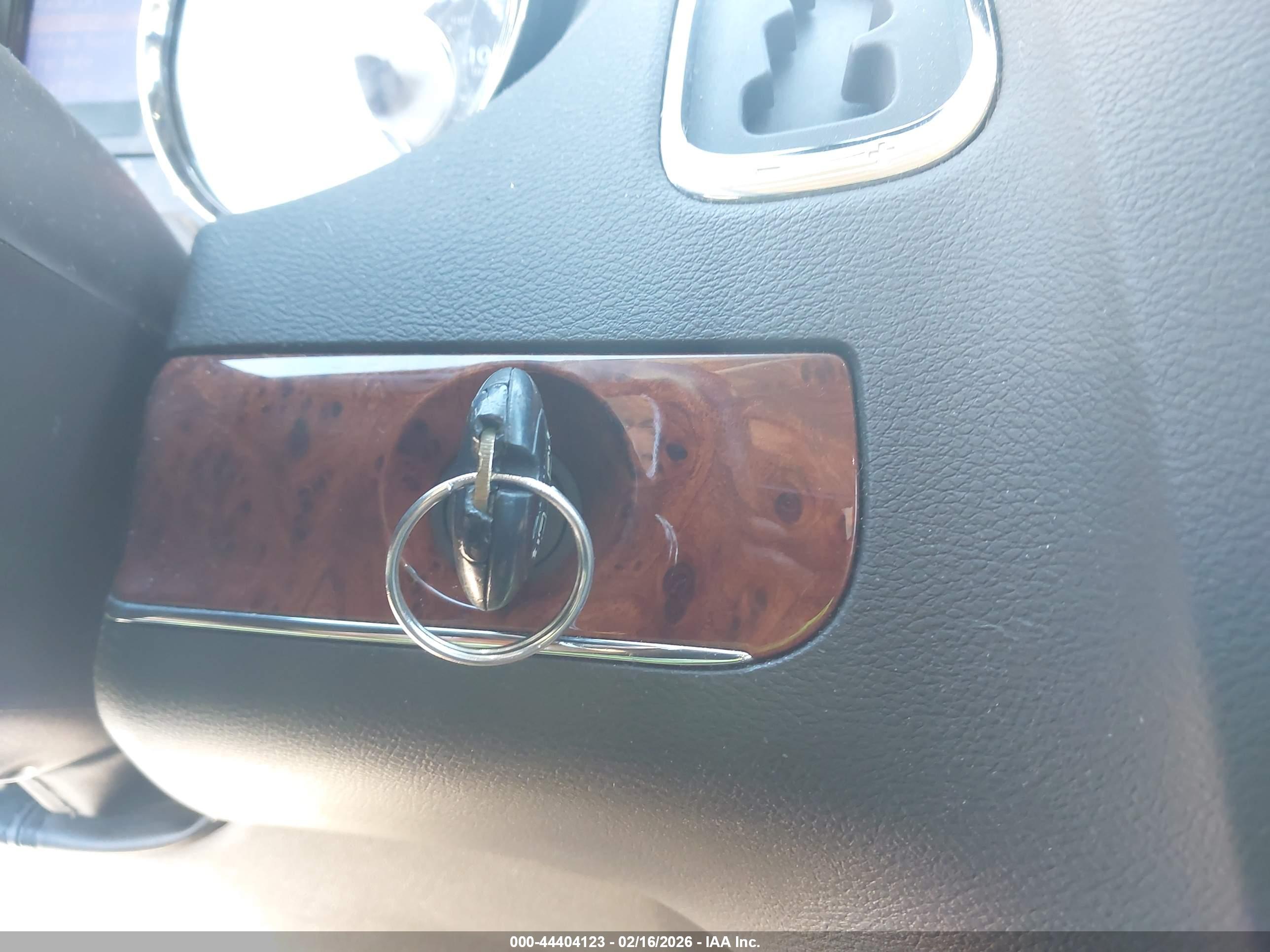 CHRYSLER TOWN image 11