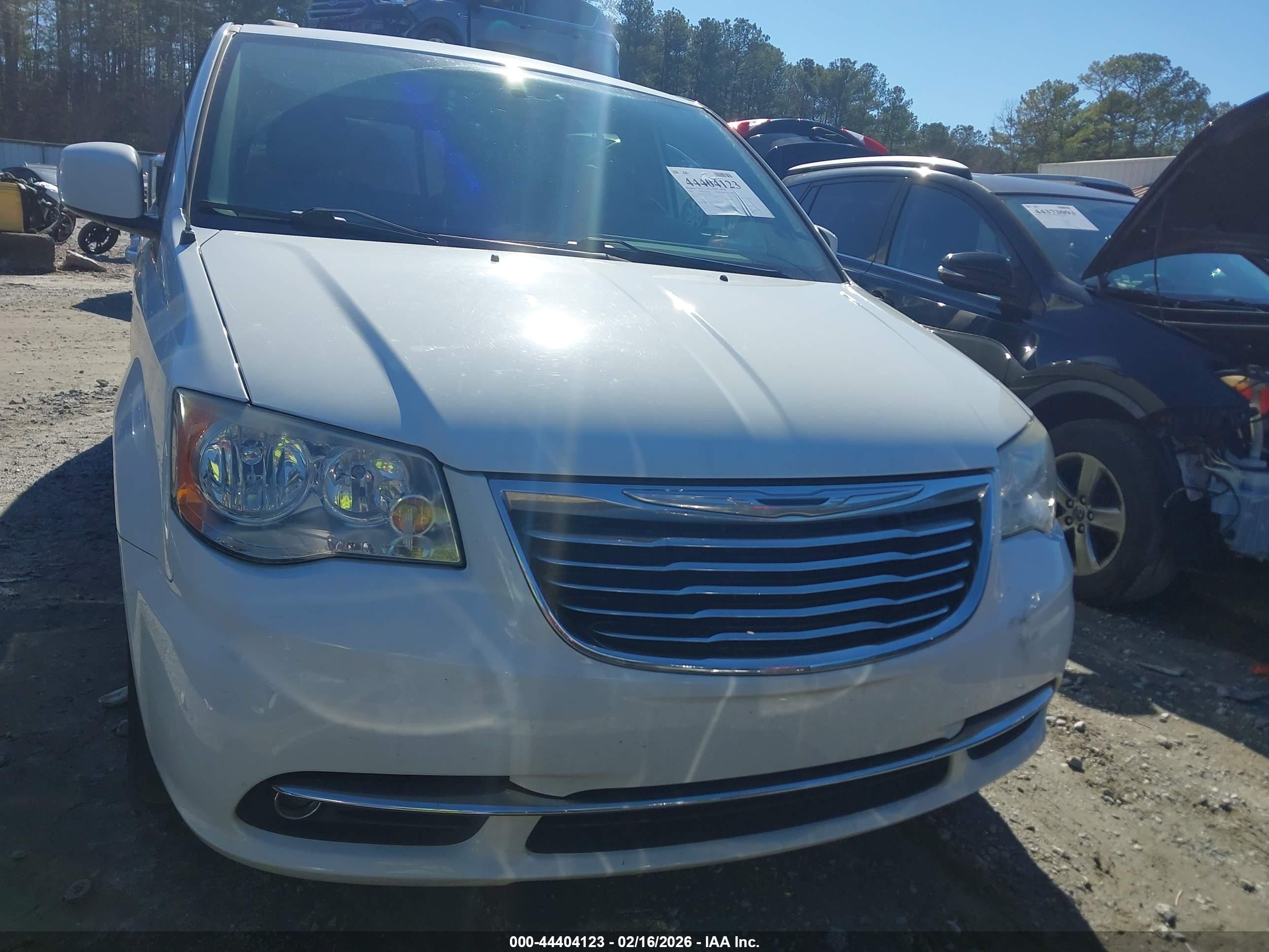 CHRYSLER TOWN image 6