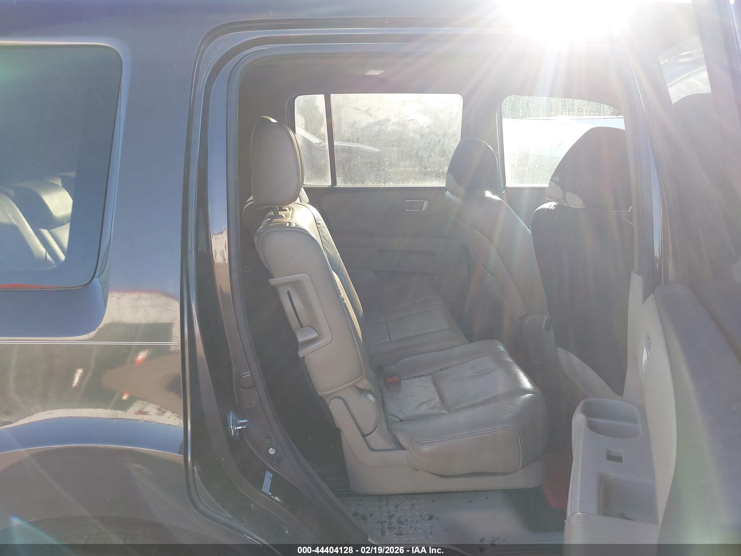 HONDA PILOT image 8