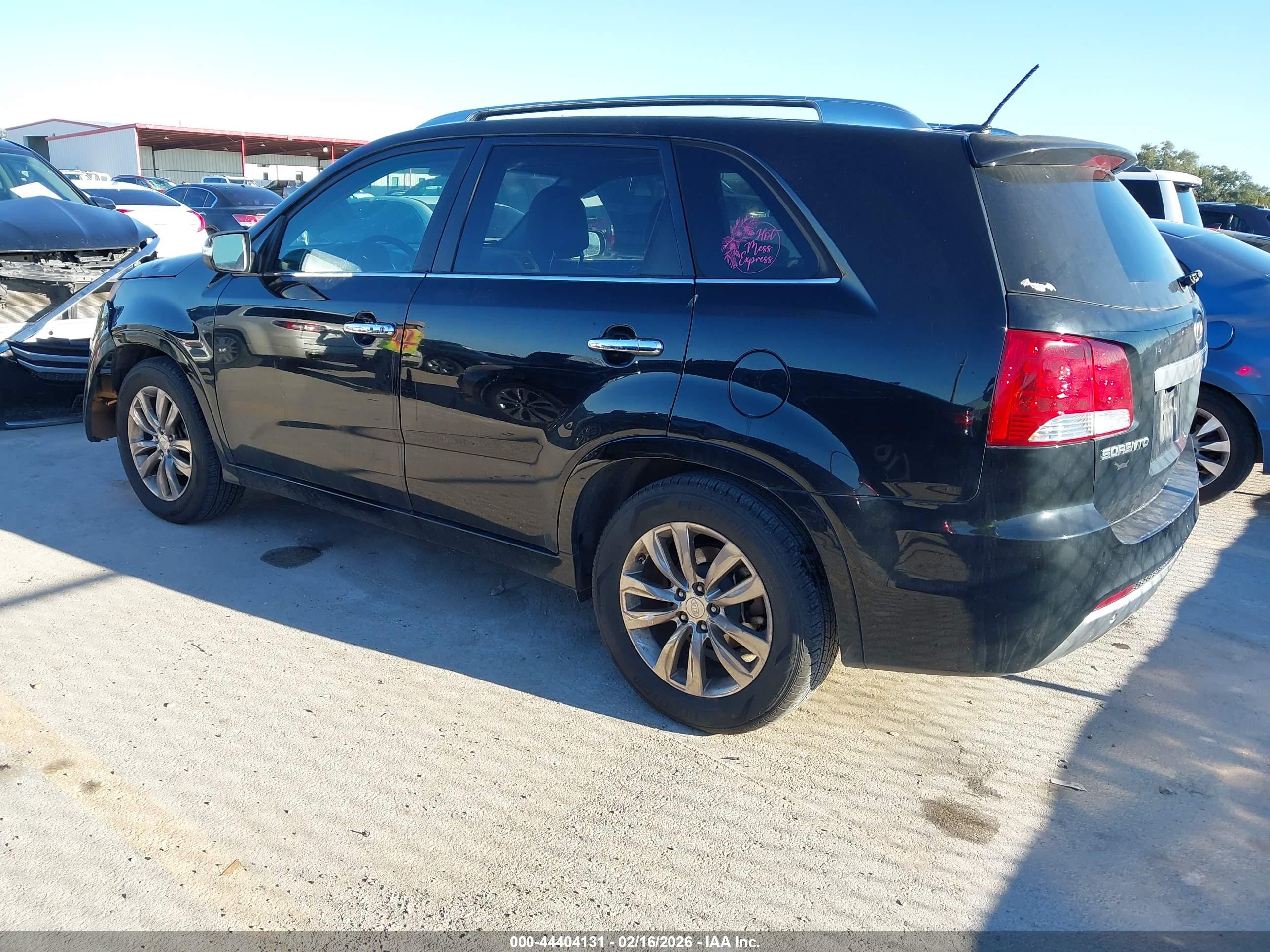 KIA SORENTO image 3