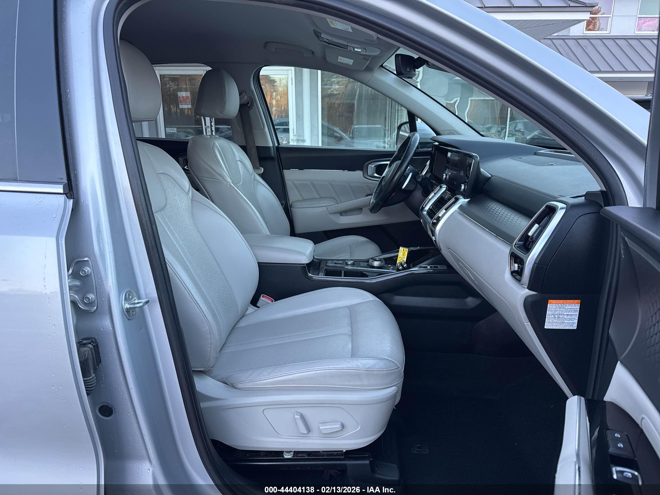 KIA SORENTO image 5