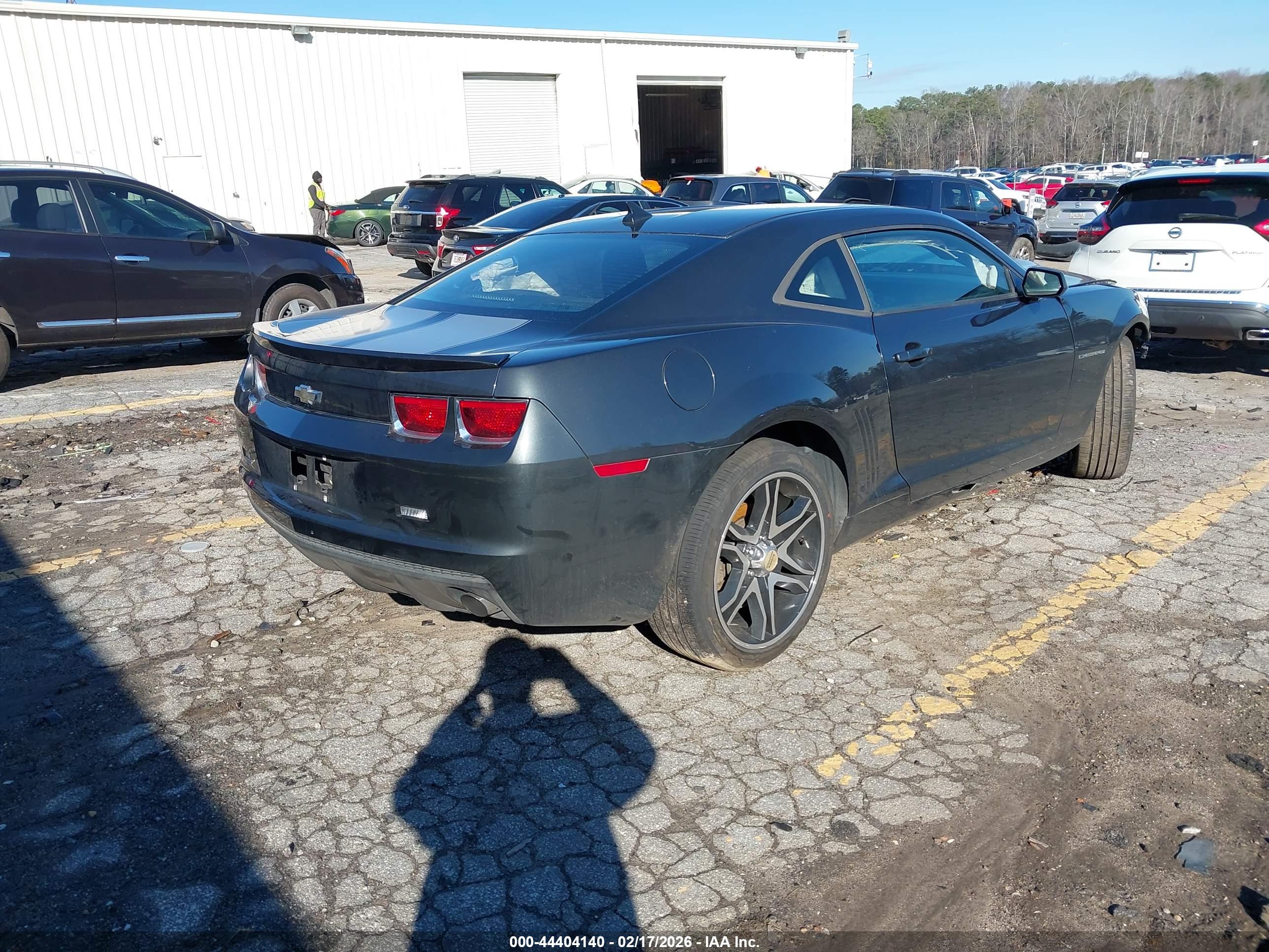 CHEVROLET CAMARO image 4