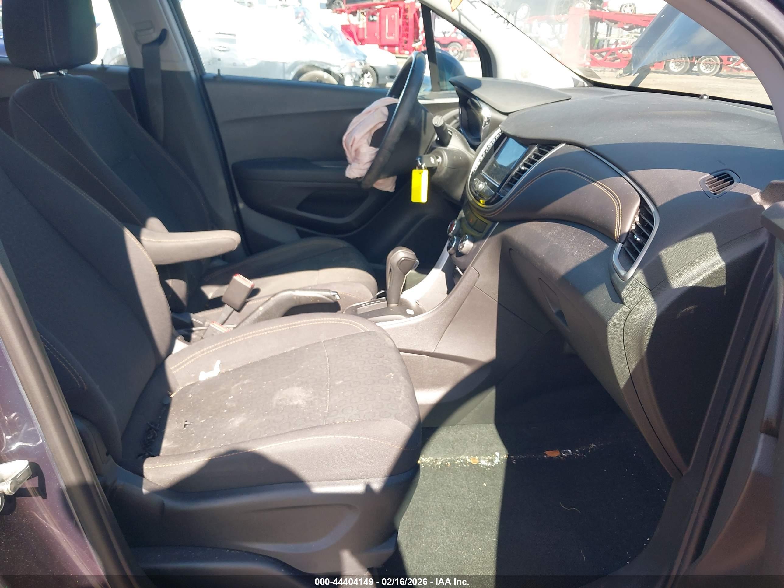 CHEVROLET TRAX image 5