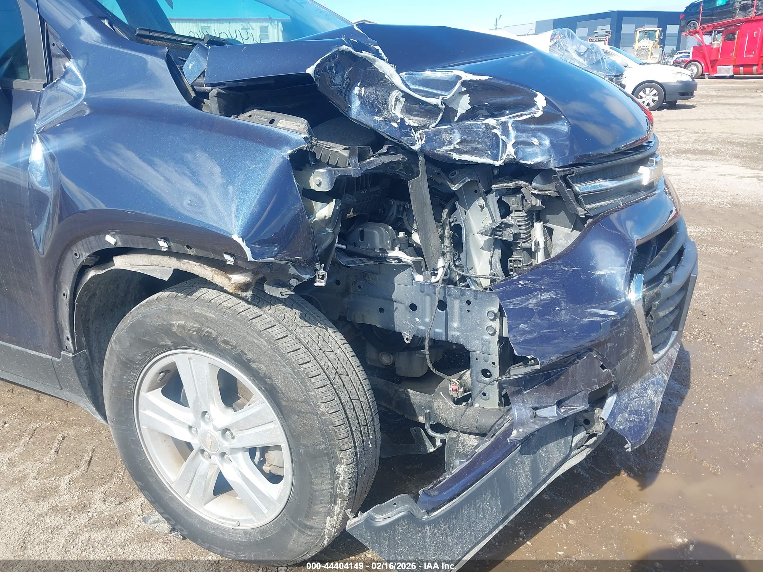 CHEVROLET TRAX image 6