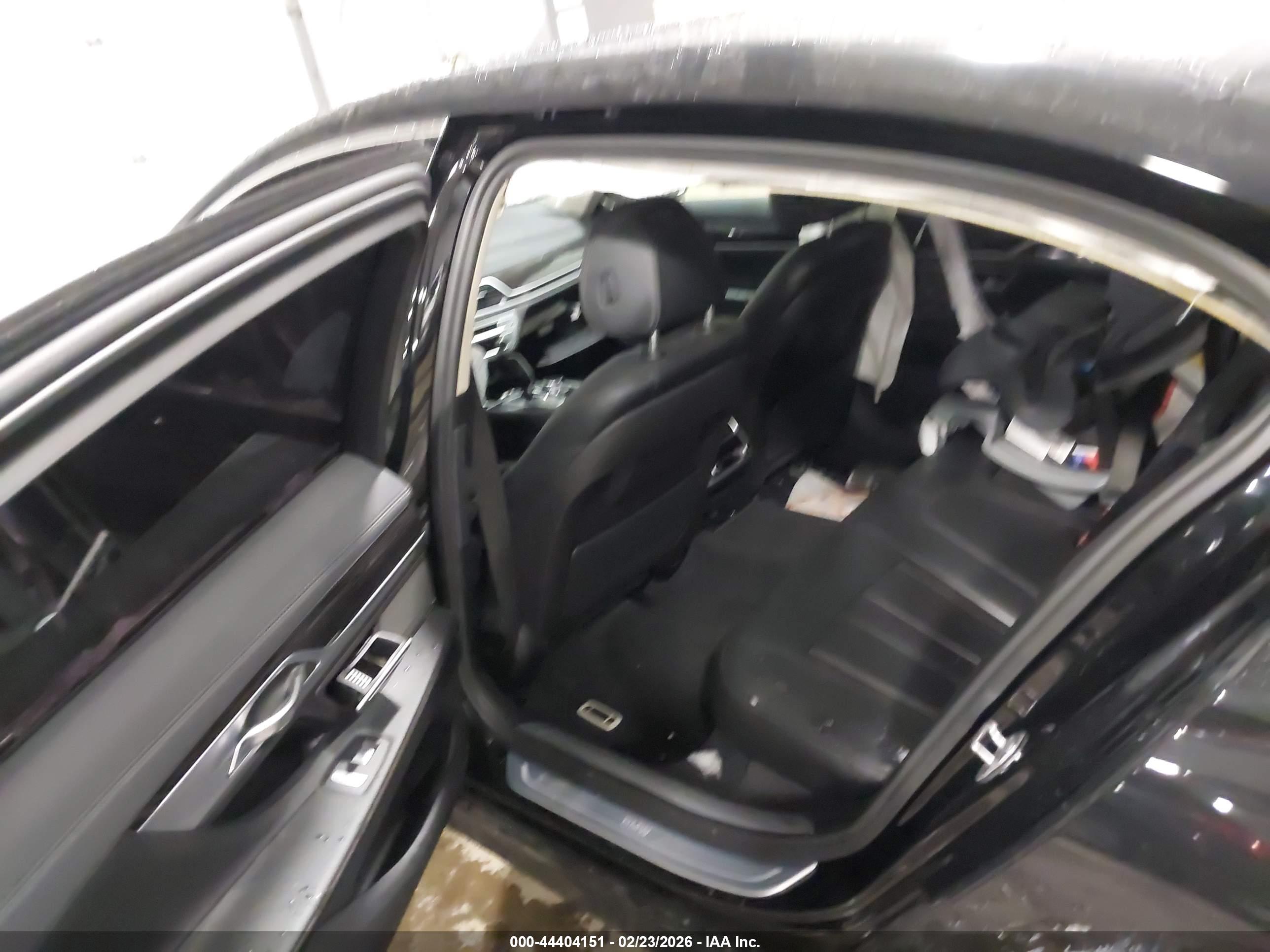 BMW 740I image 8