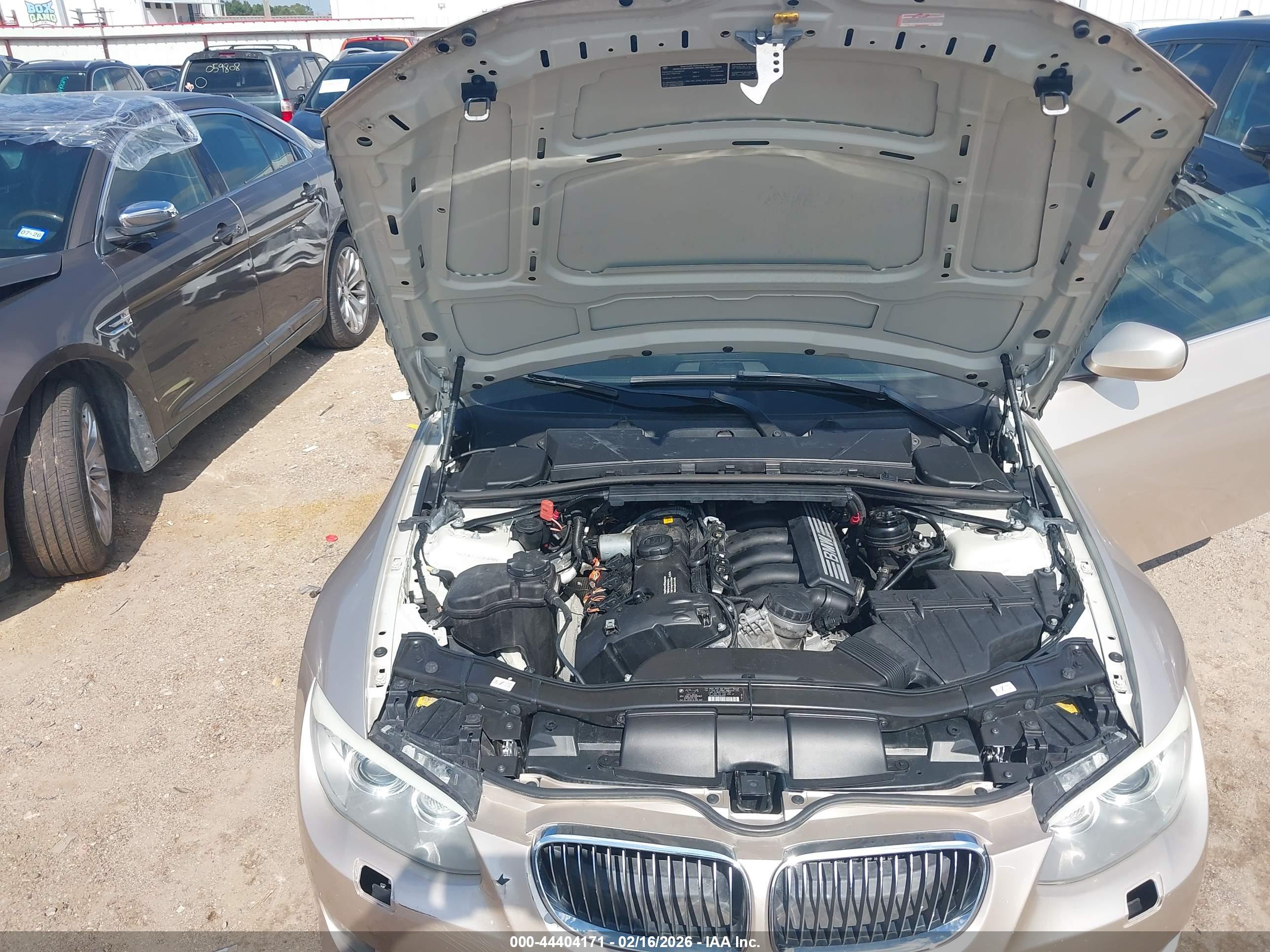 BMW 328I image 10
