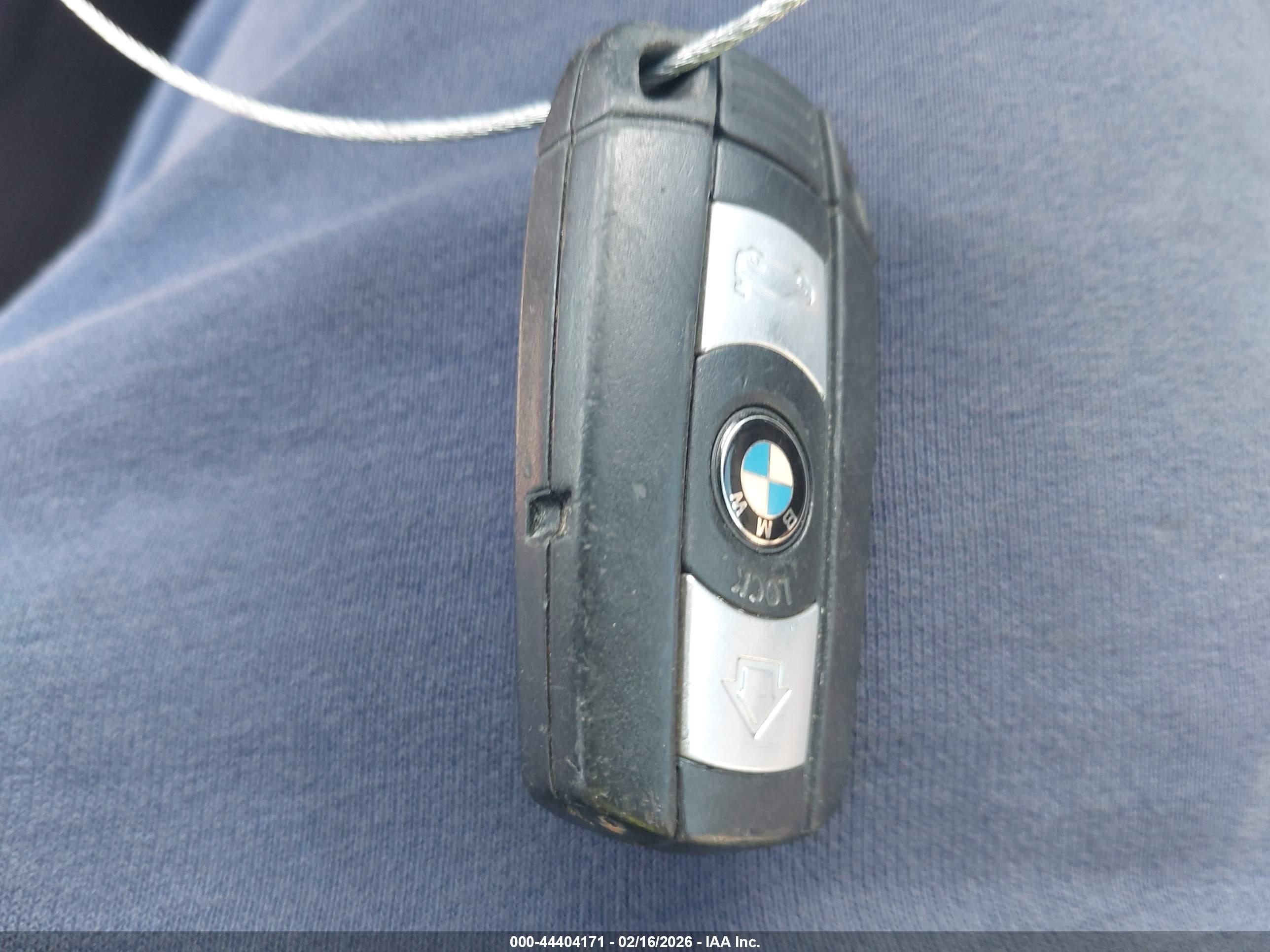 BMW 328I image 11