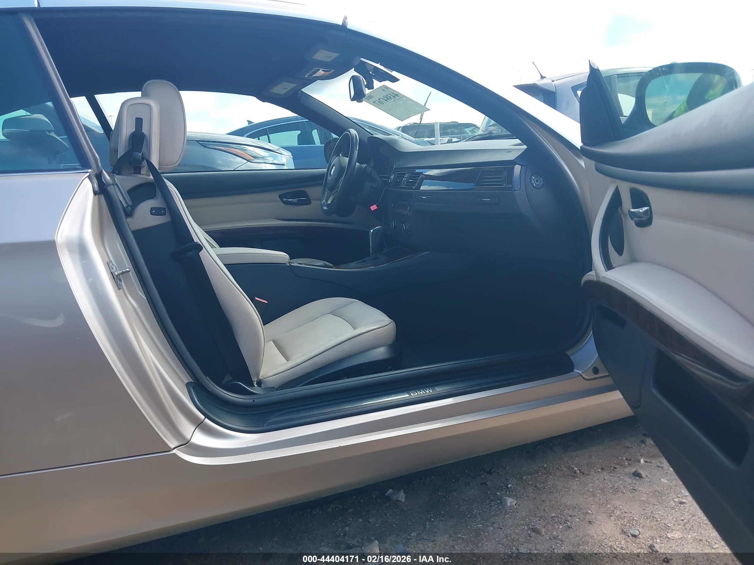 BMW 328I image 5