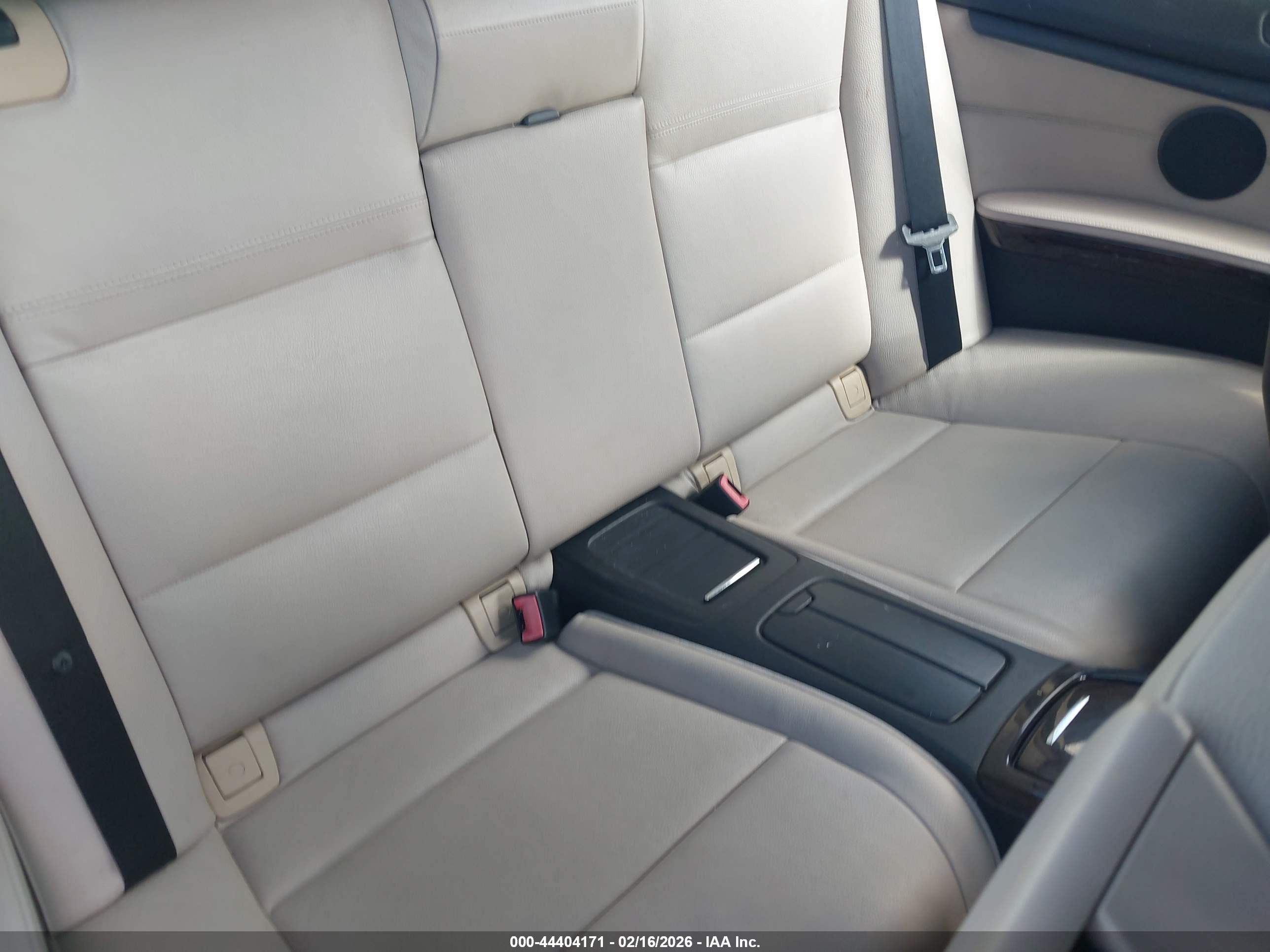 BMW 328I image 8