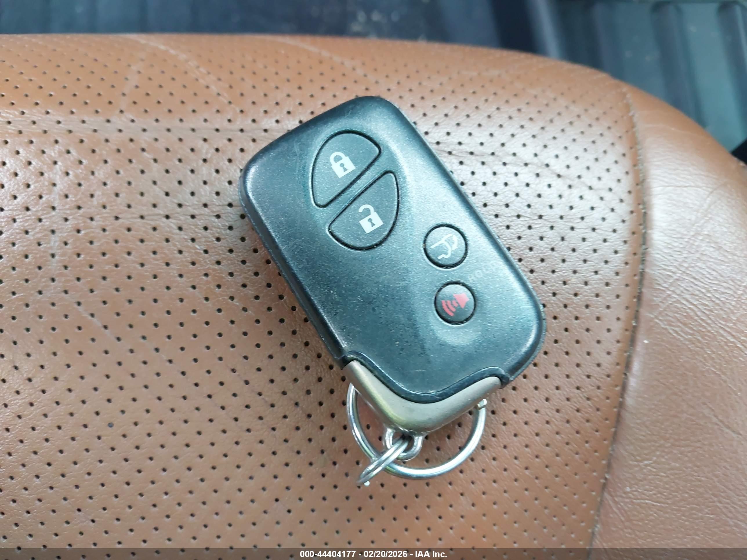 LEXUS RX image 11