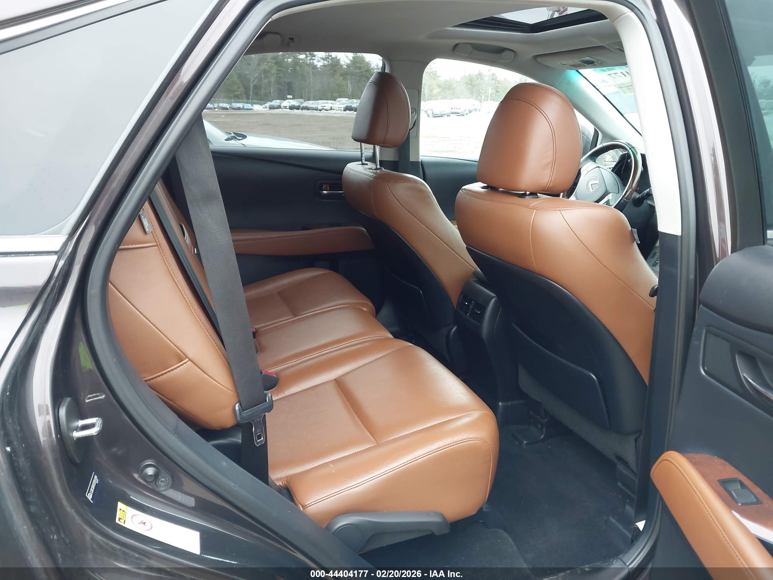 LEXUS RX image 8