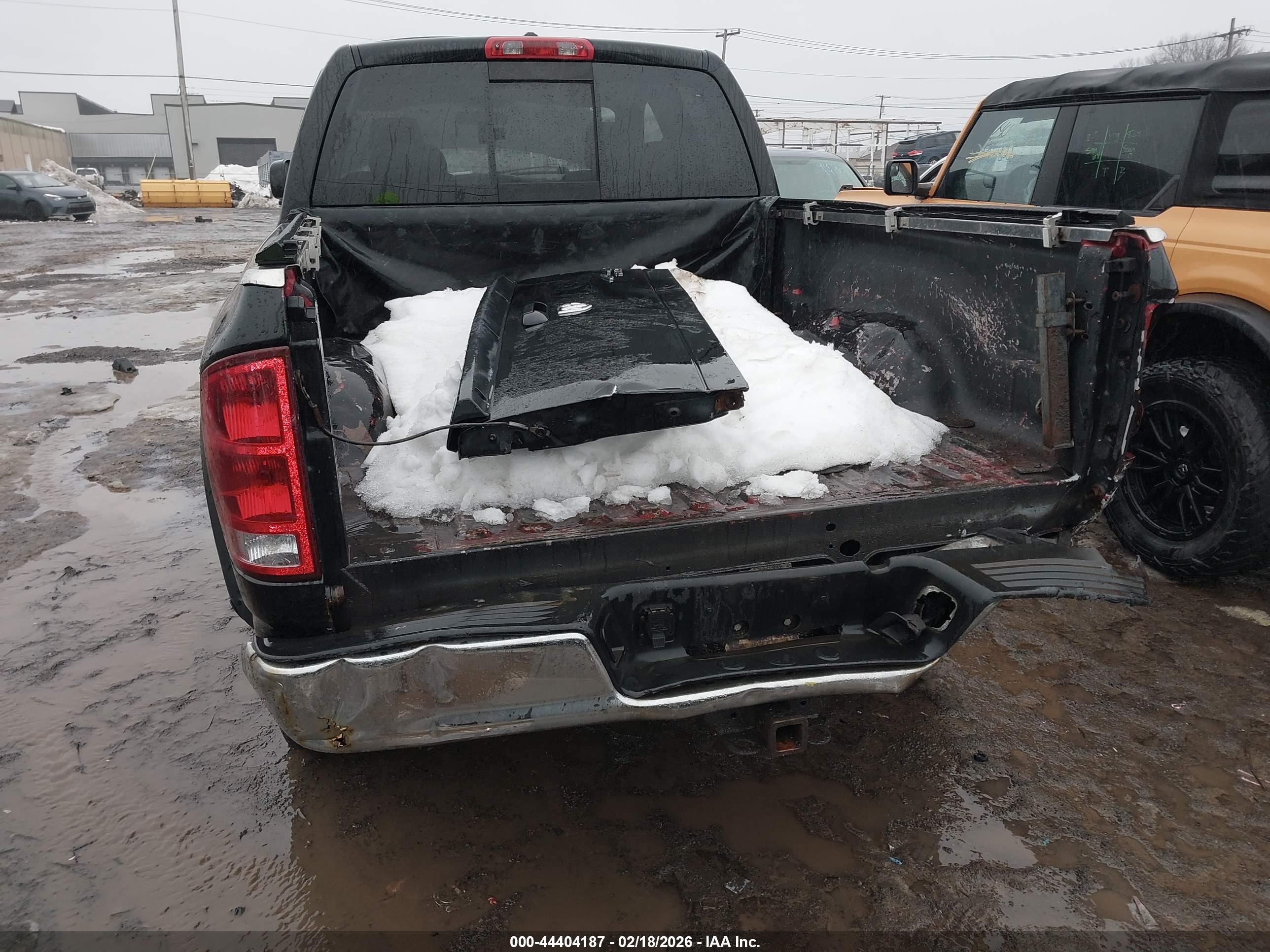 DODGE RAM image 6
