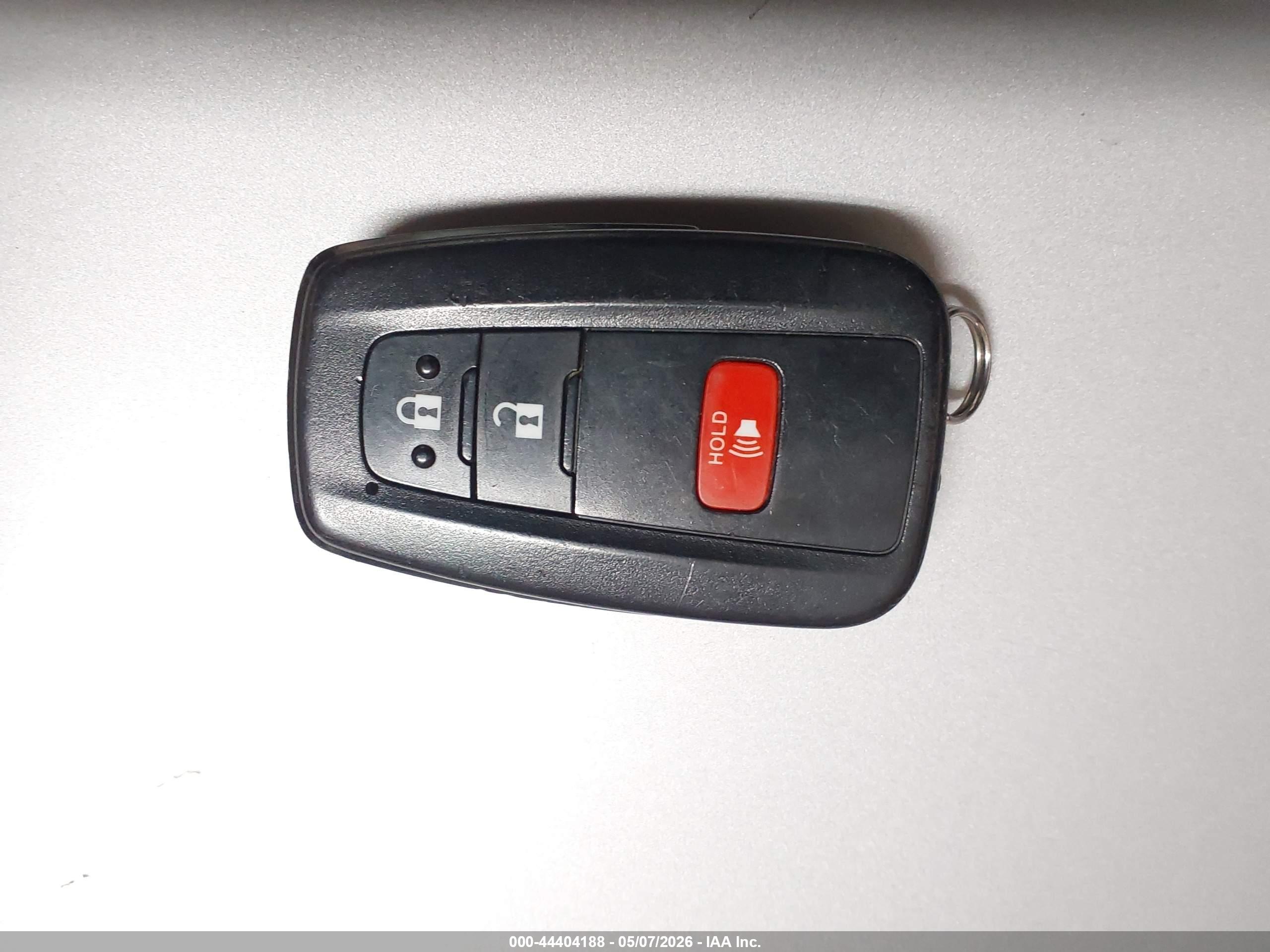 TOYOTA PRIUS image 11