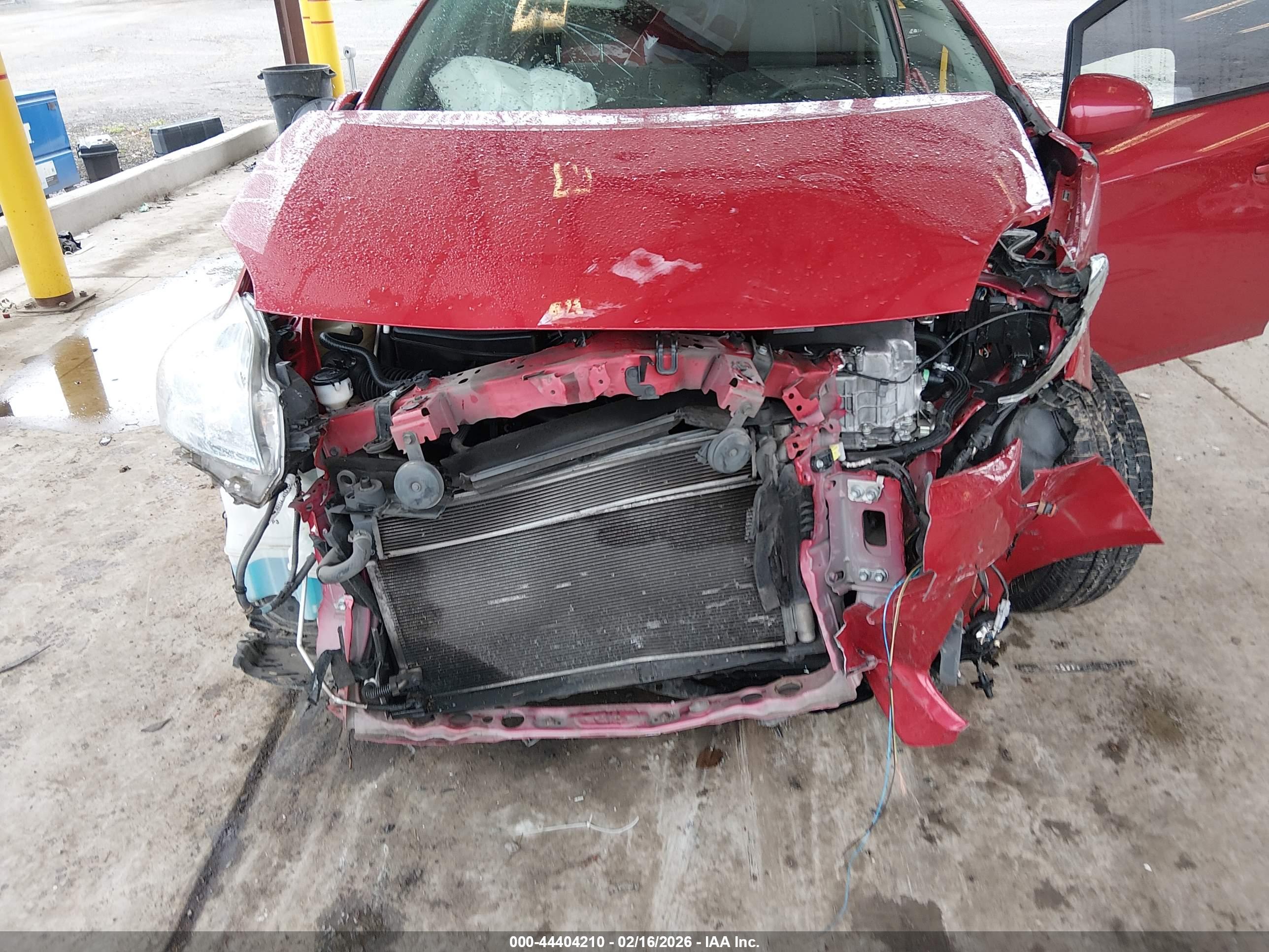 TOYOTA PRIUS image 6