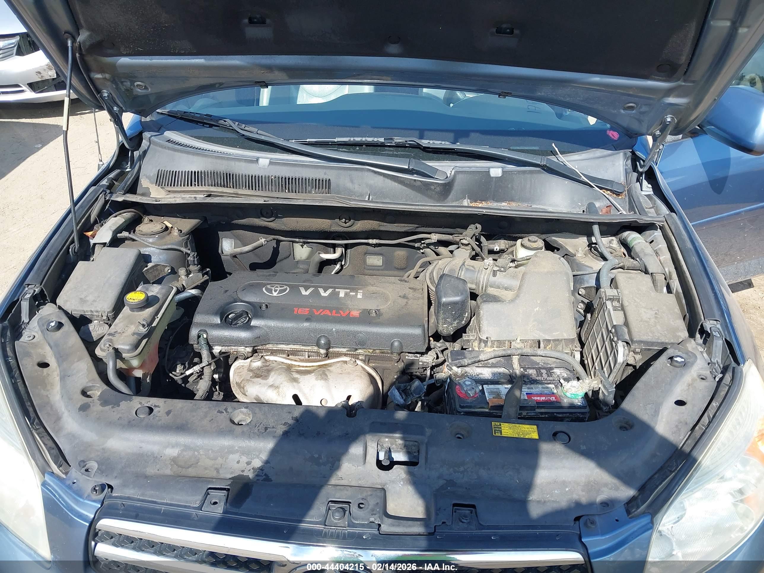 TOYOTA RAV4 image 10