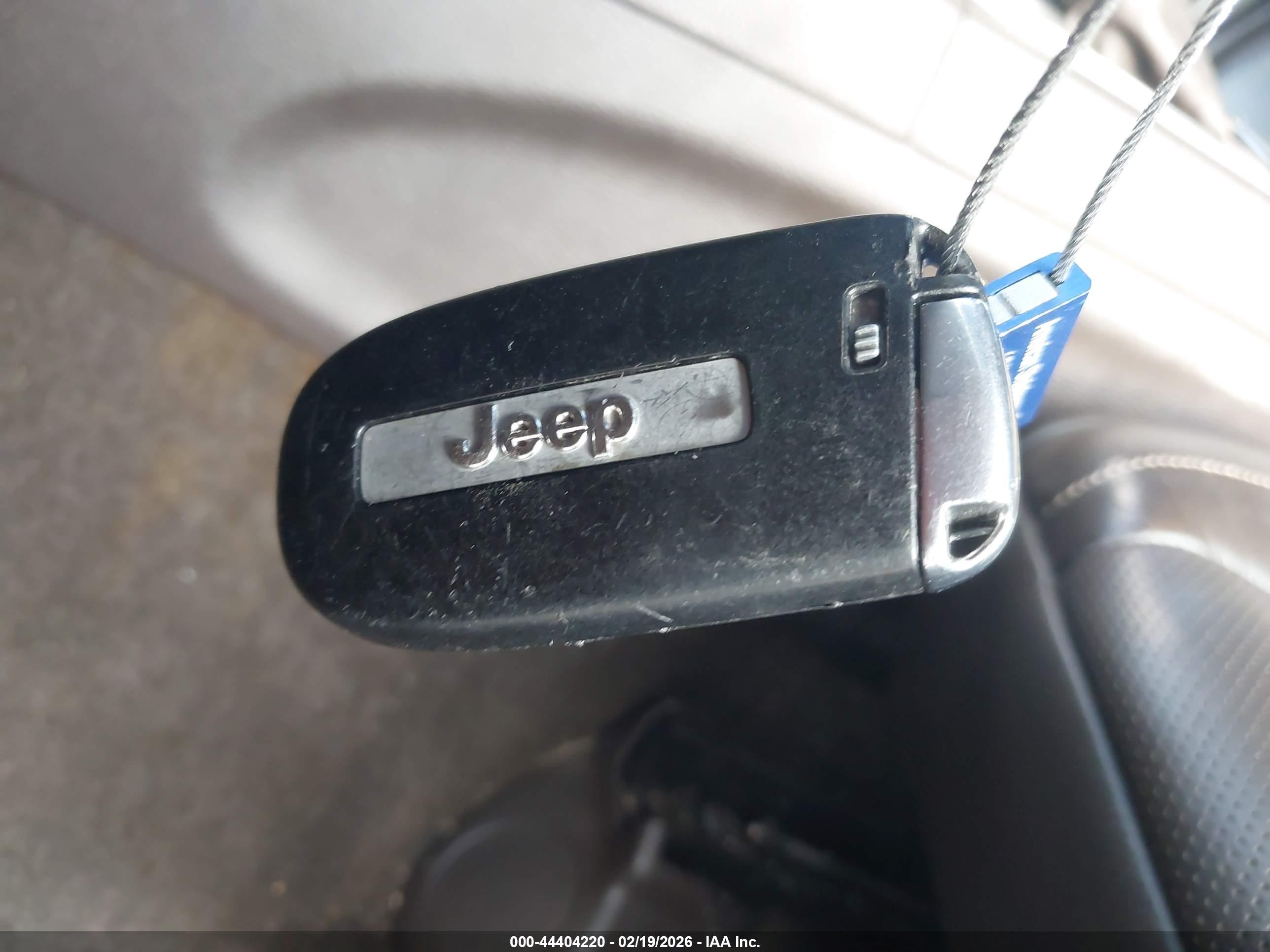 JEEP GRAND image 11