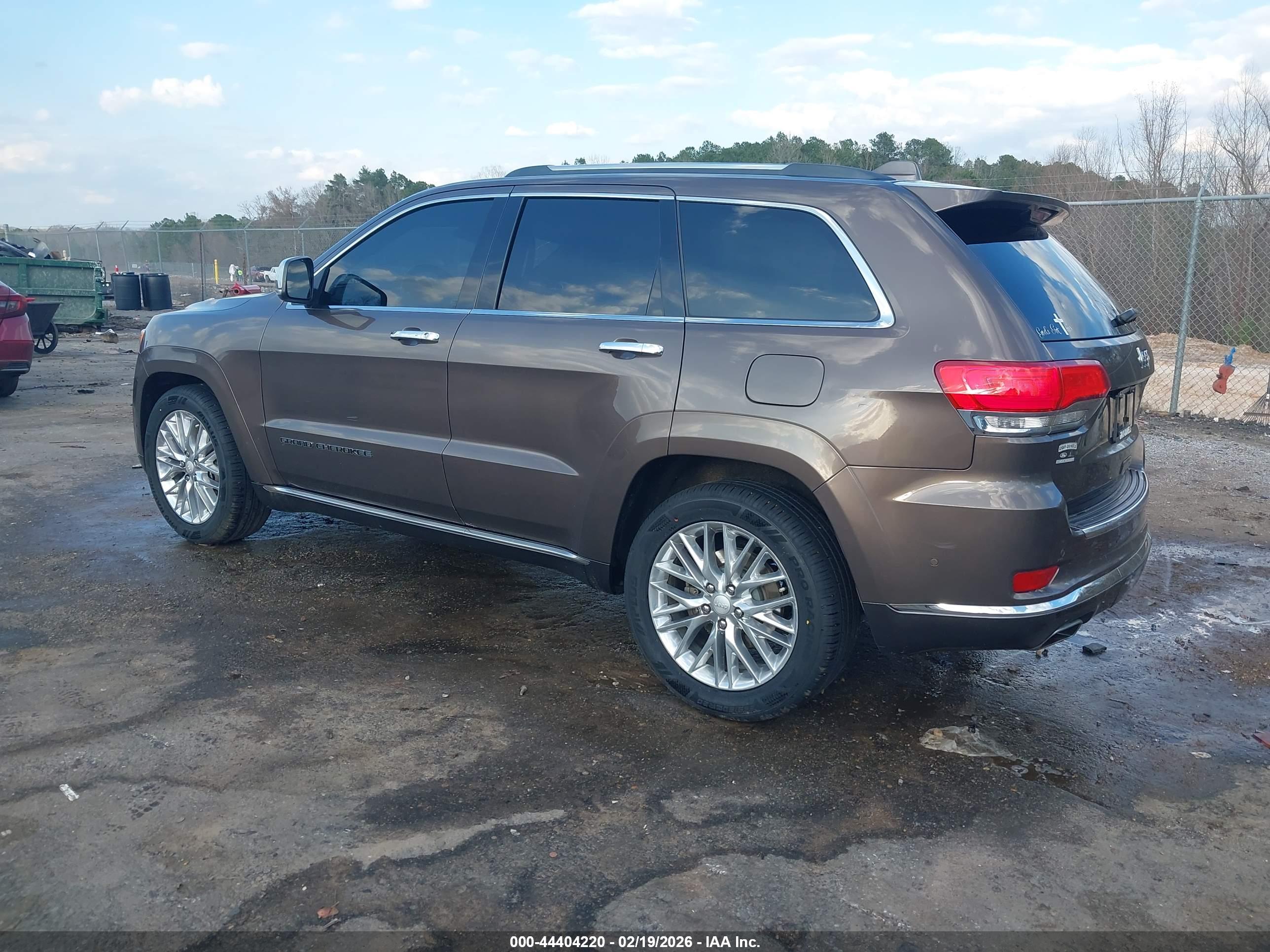 JEEP GRAND image 3