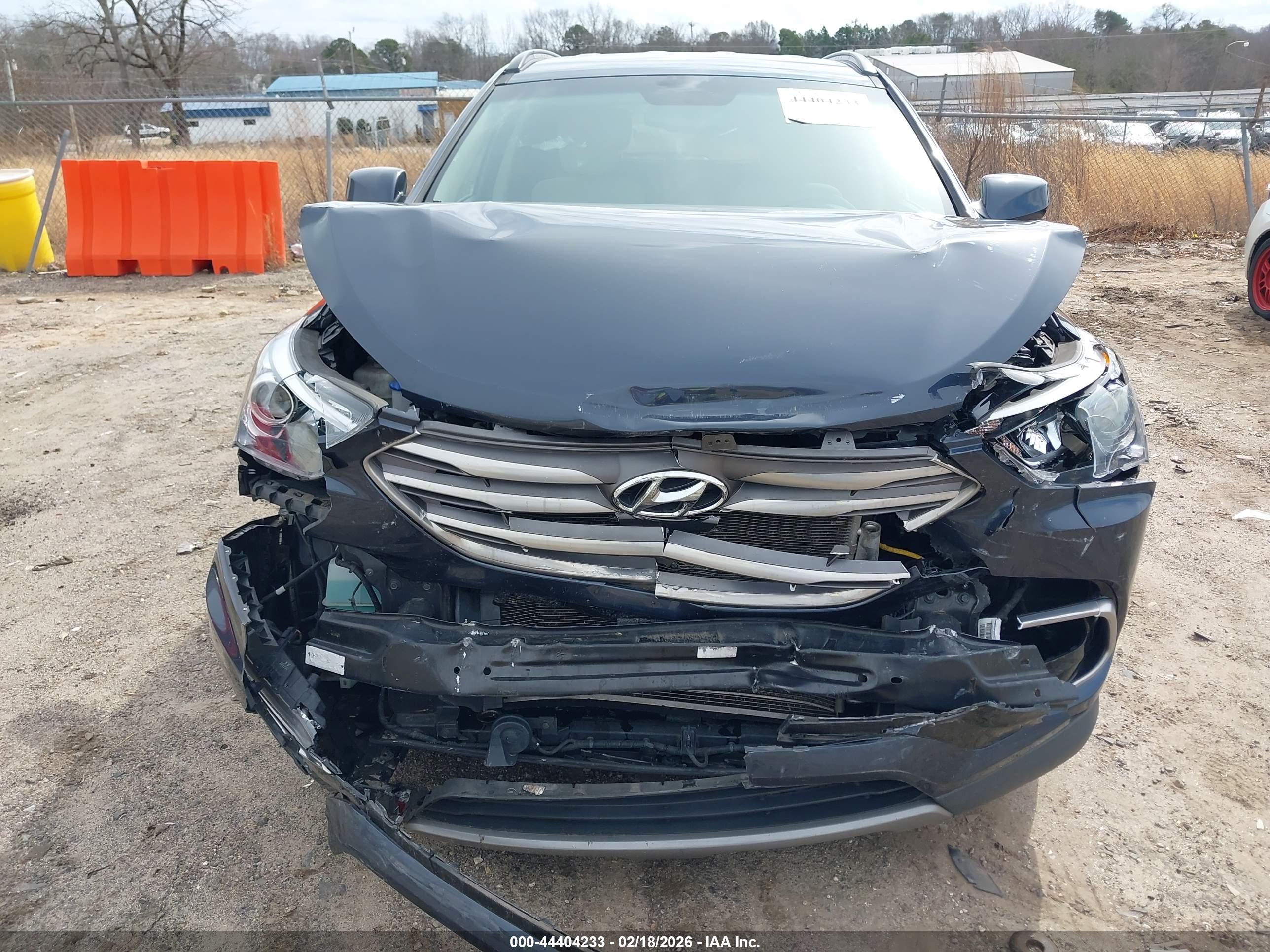 HYUNDAI SANTA image 6