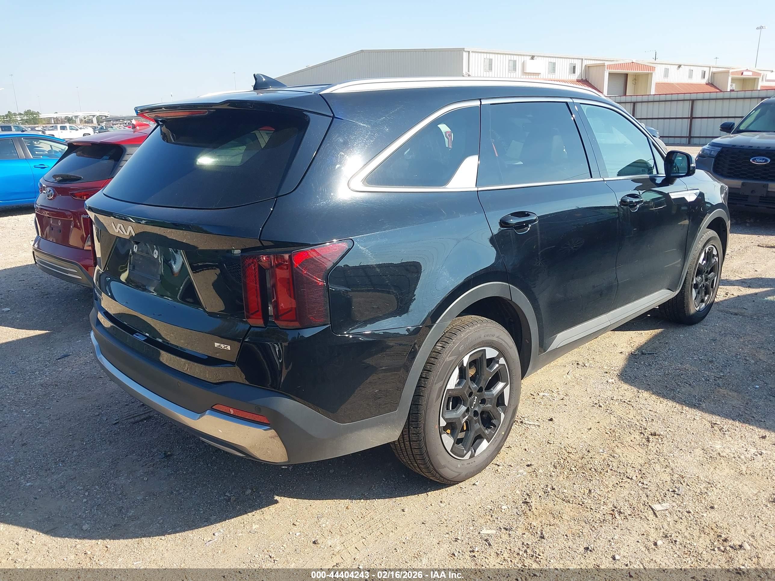 KIA SORENTO image 4