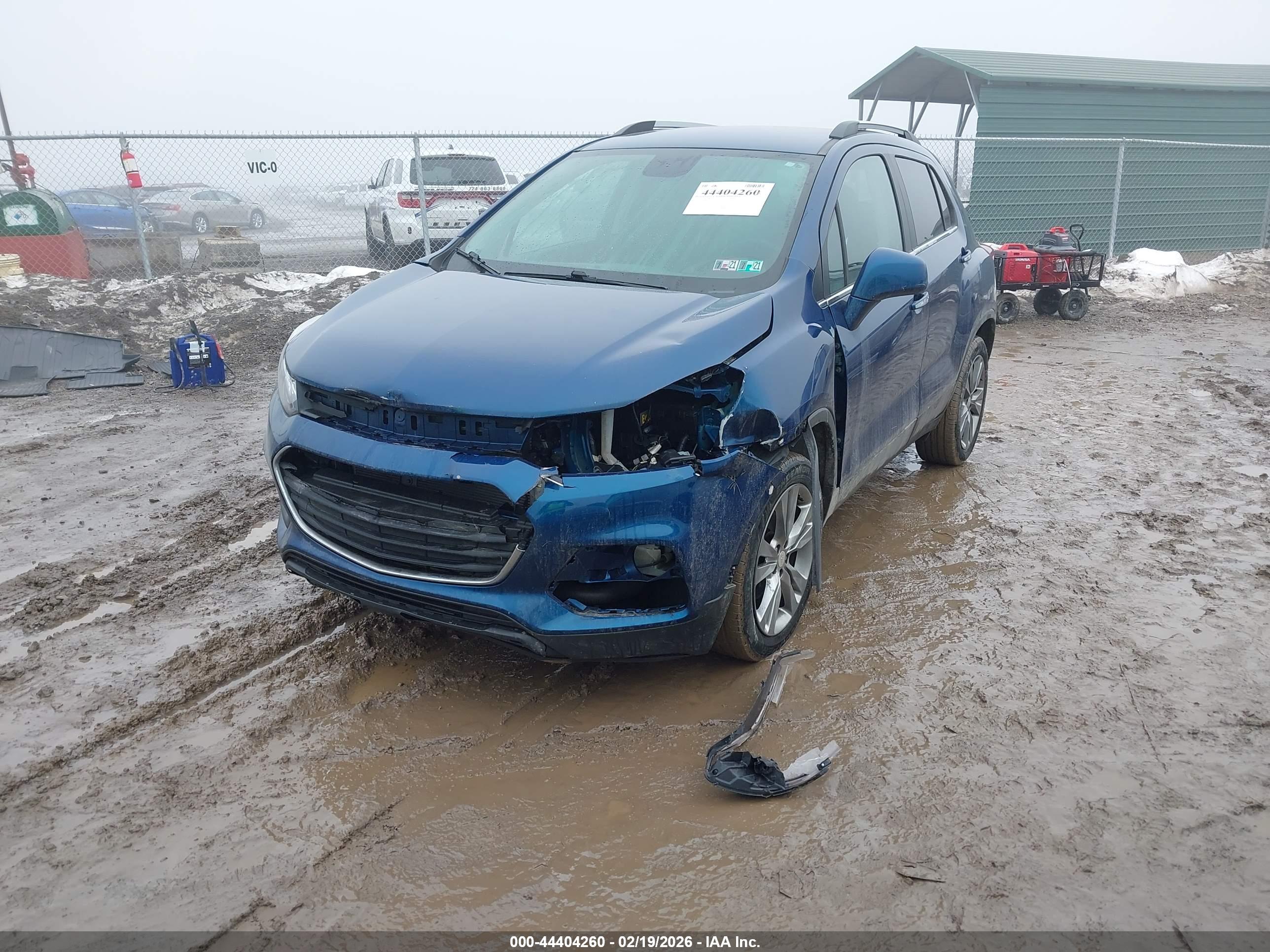 CHEVROLET TRAX image 2