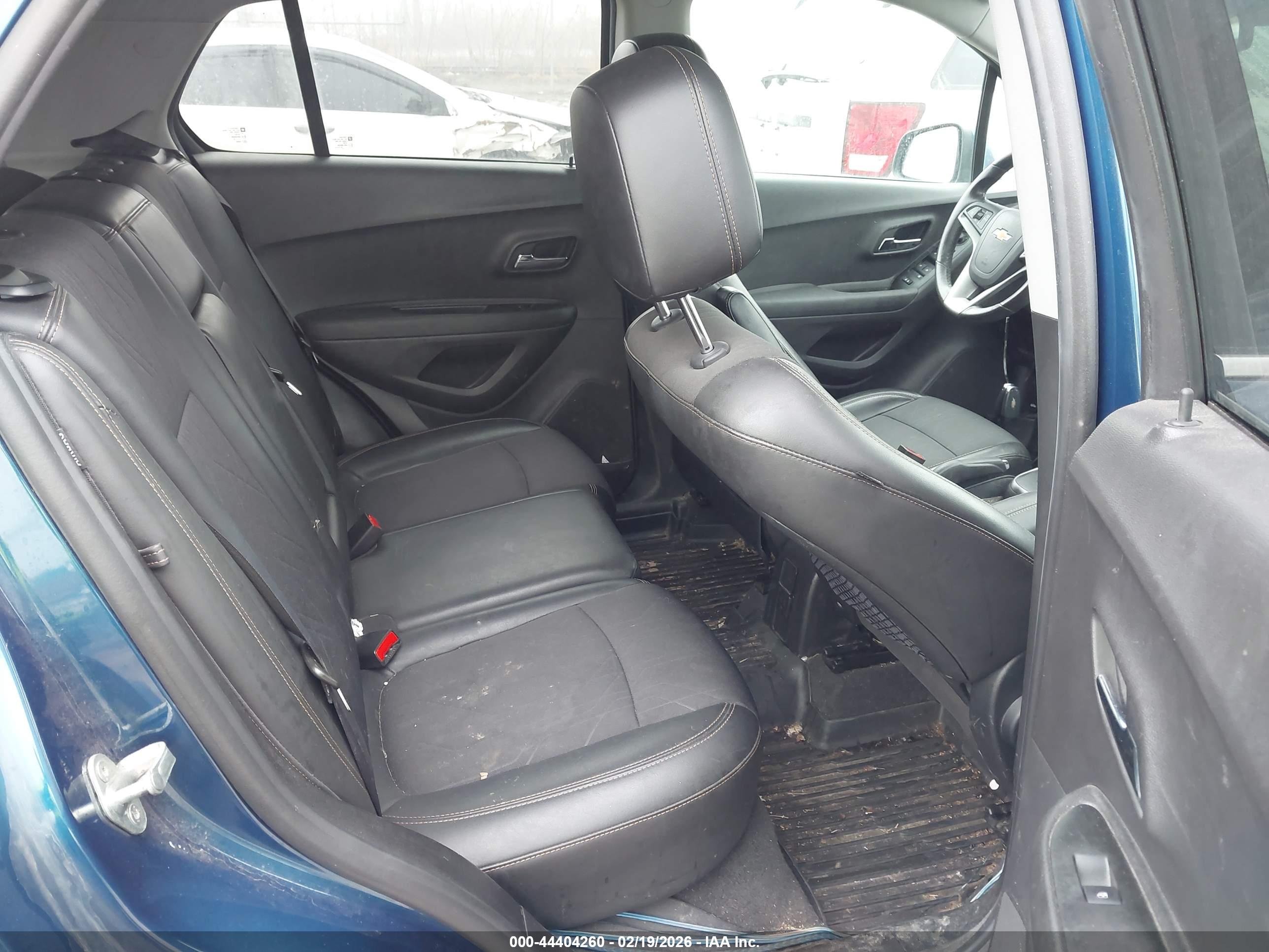 CHEVROLET TRAX image 8