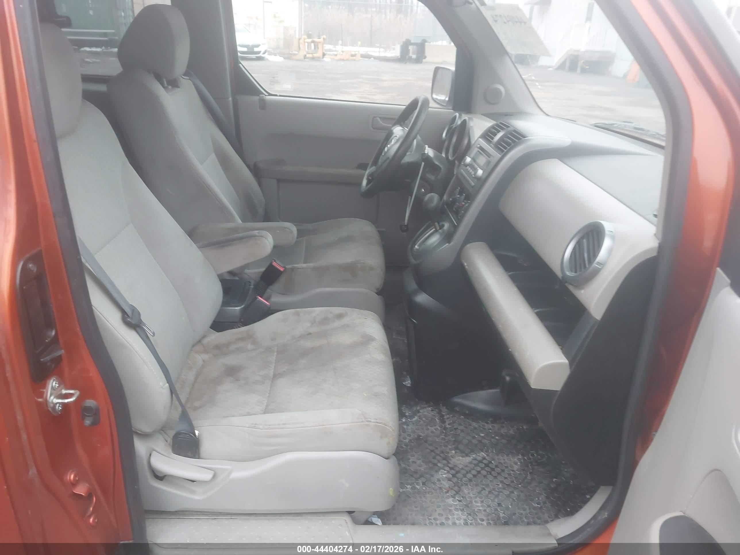 HONDA ELEMENT image 5