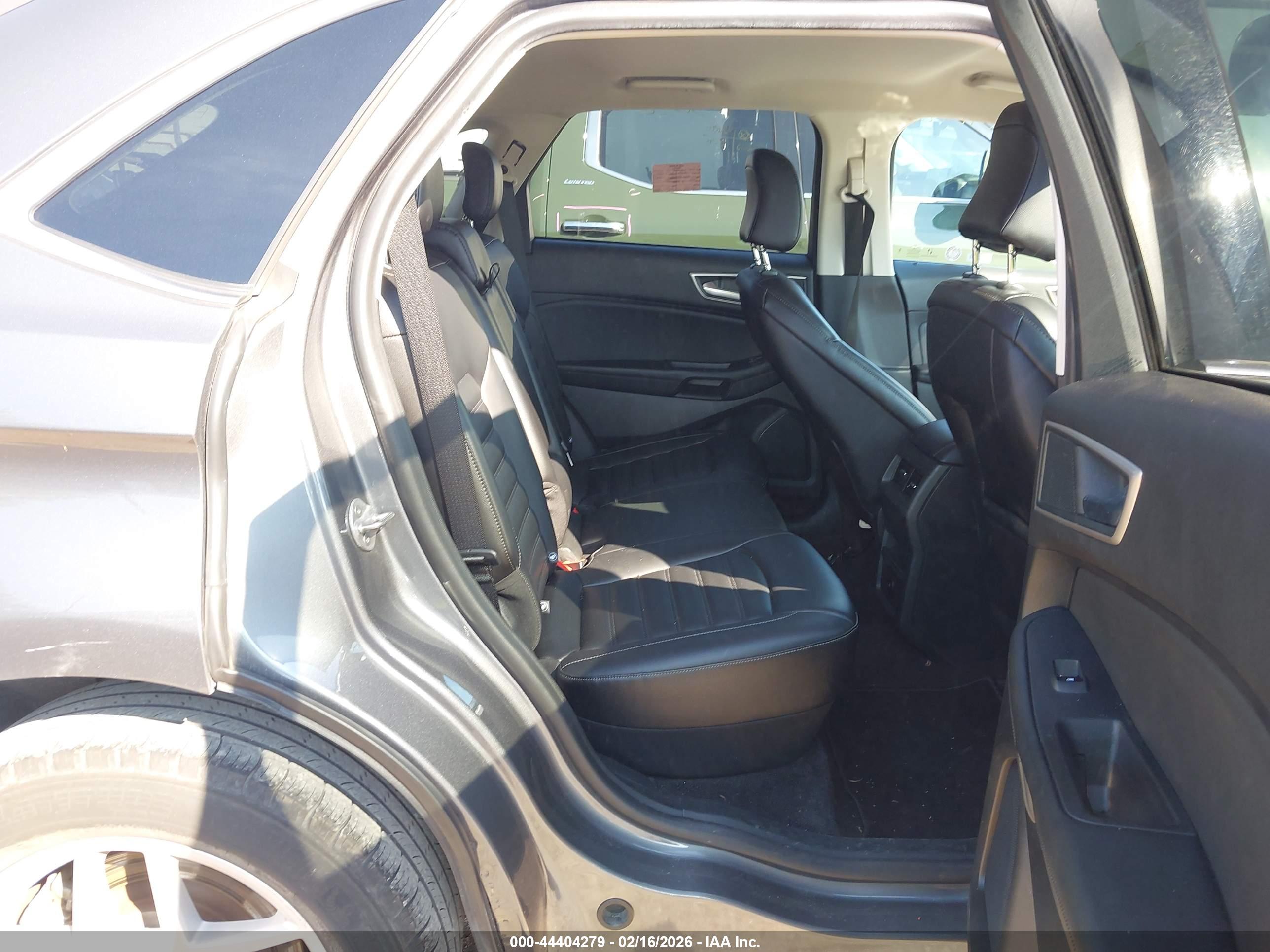 FORD EDGE image 8