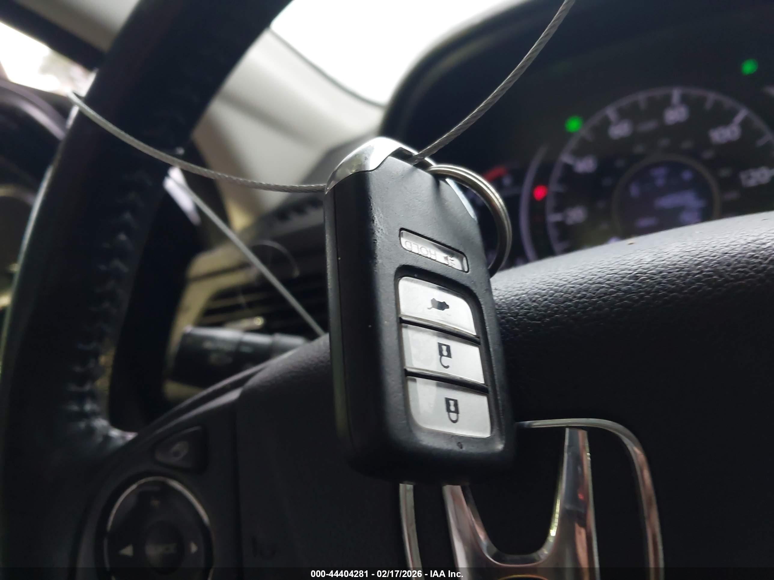 HONDA CR-V image 11
