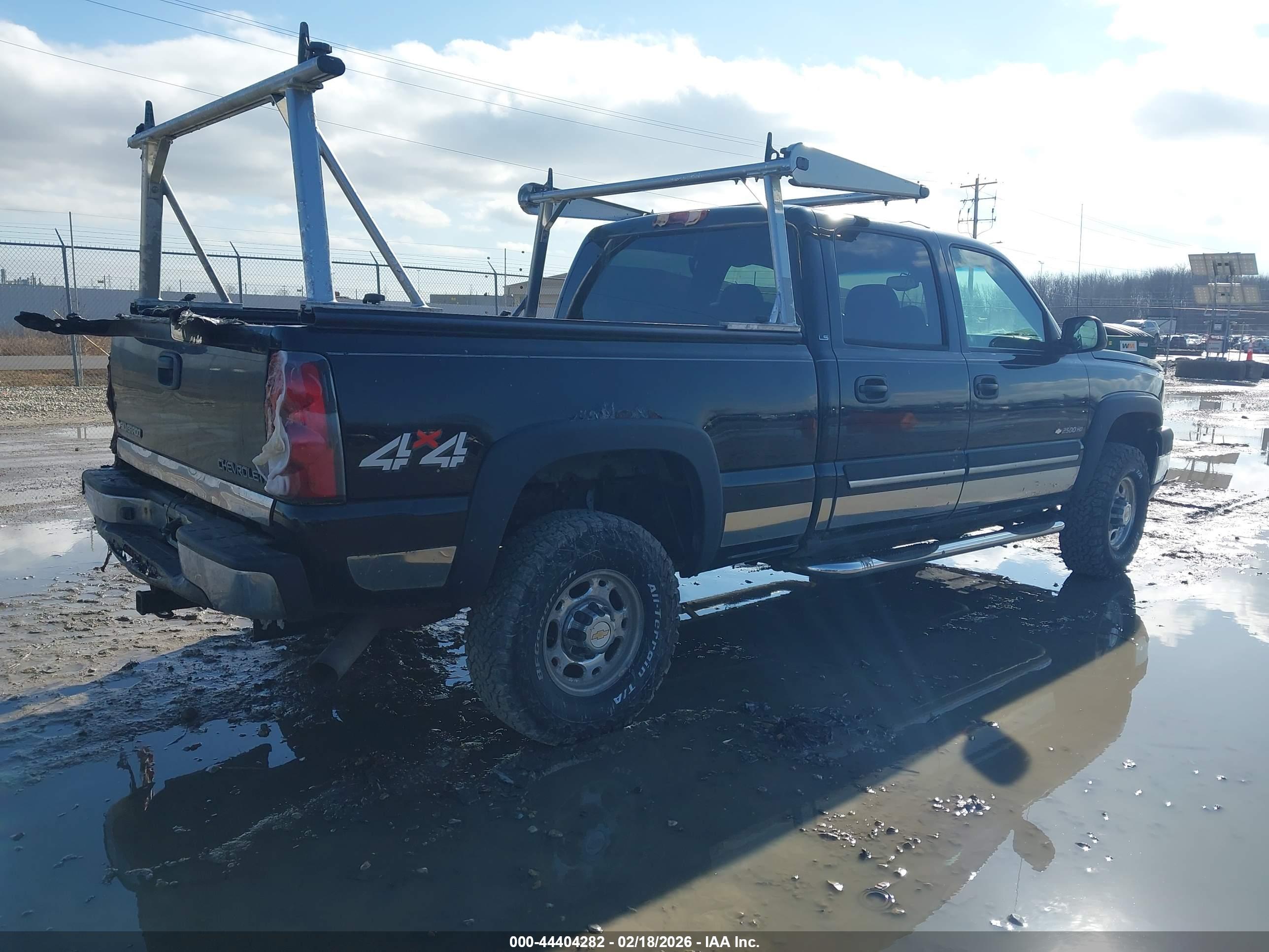CHEVROLET SILVERADO image 4