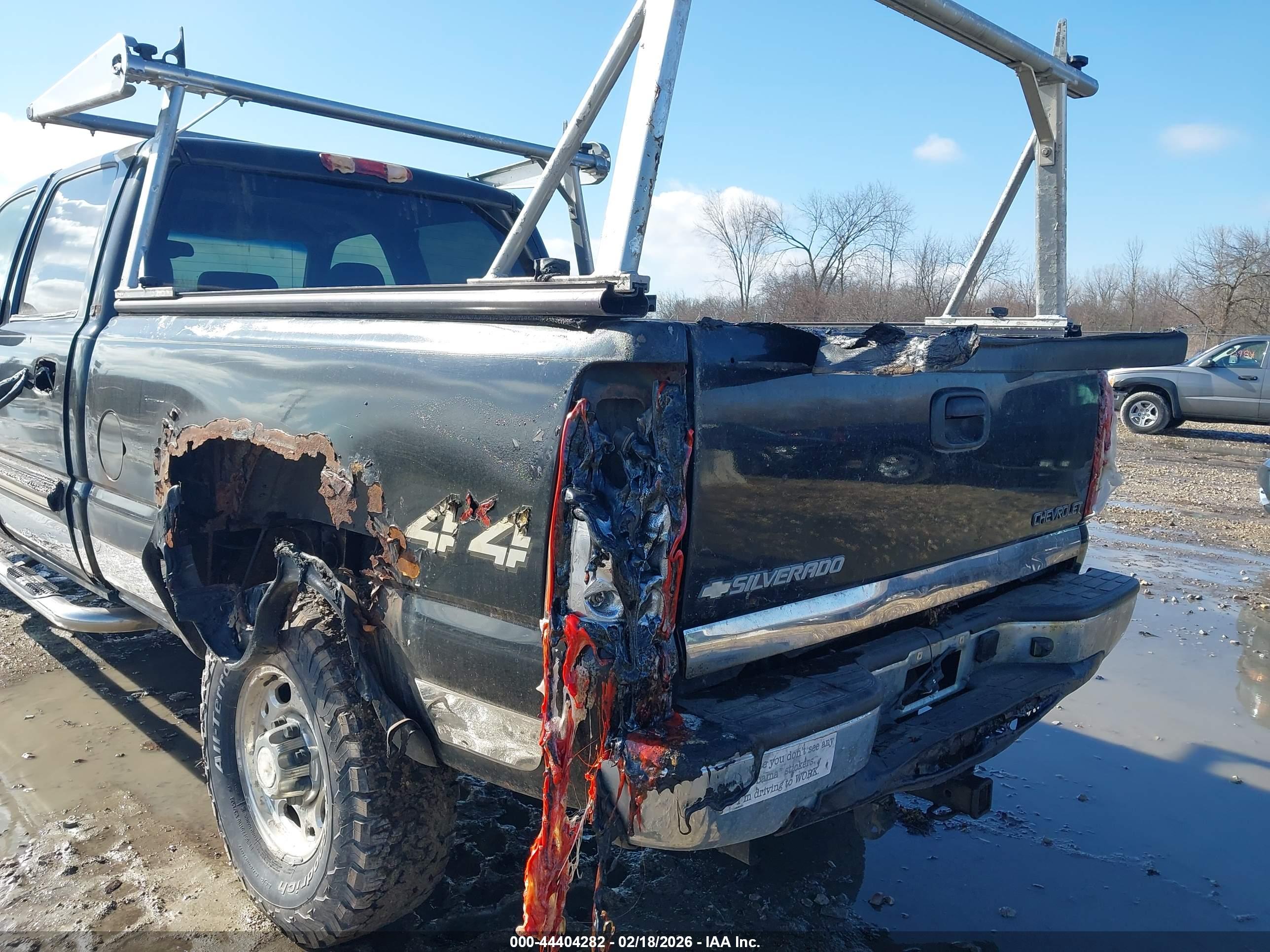 CHEVROLET SILVERADO image 6