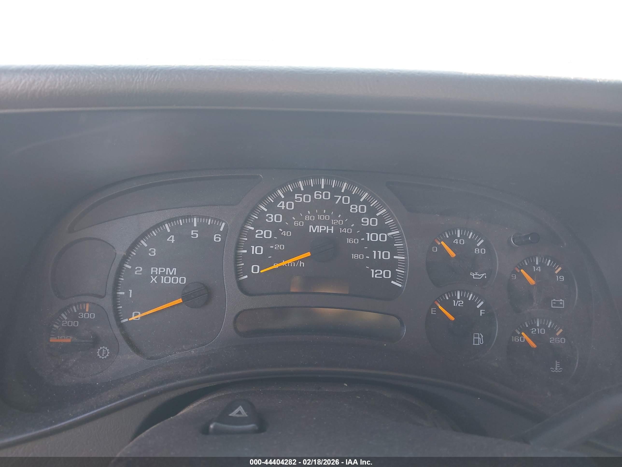 CHEVROLET SILVERADO image 7
