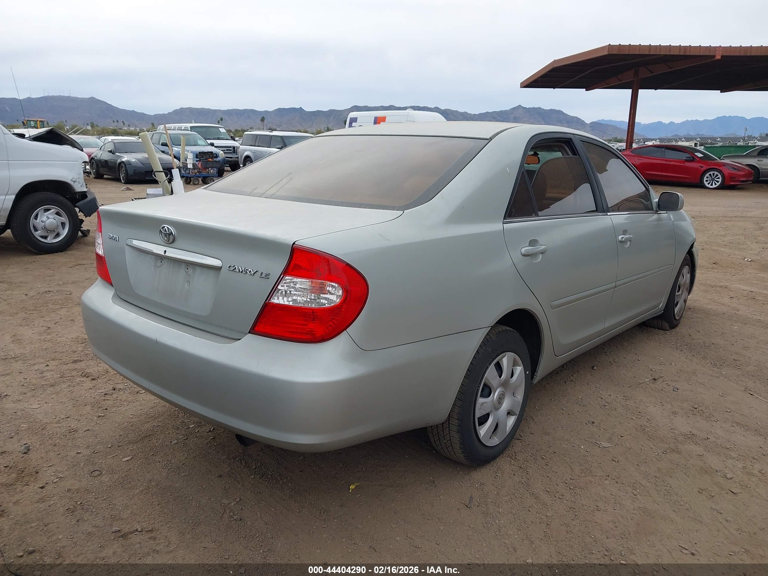 TOYOTA CAMRY image 4