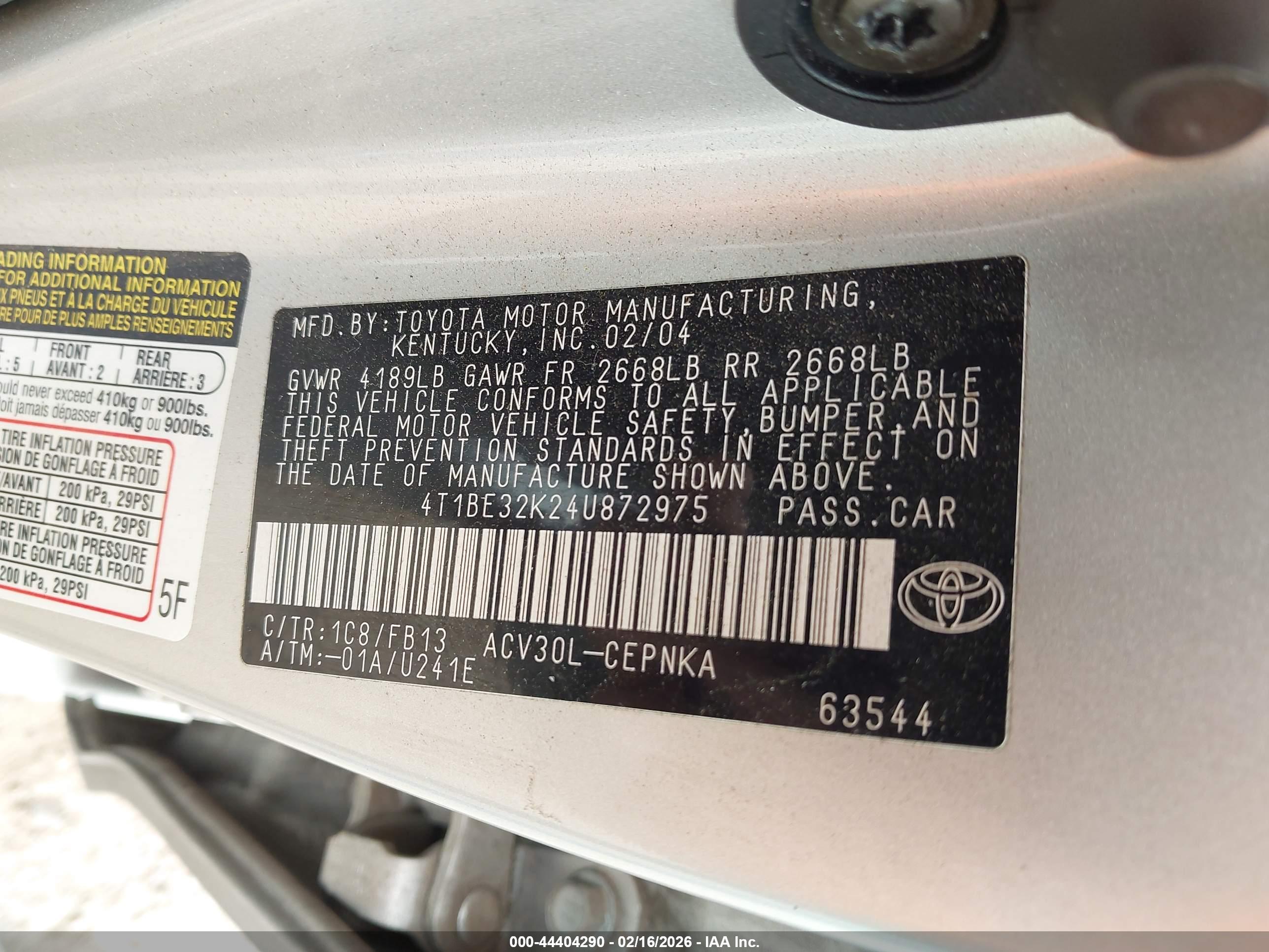 TOYOTA CAMRY image 9