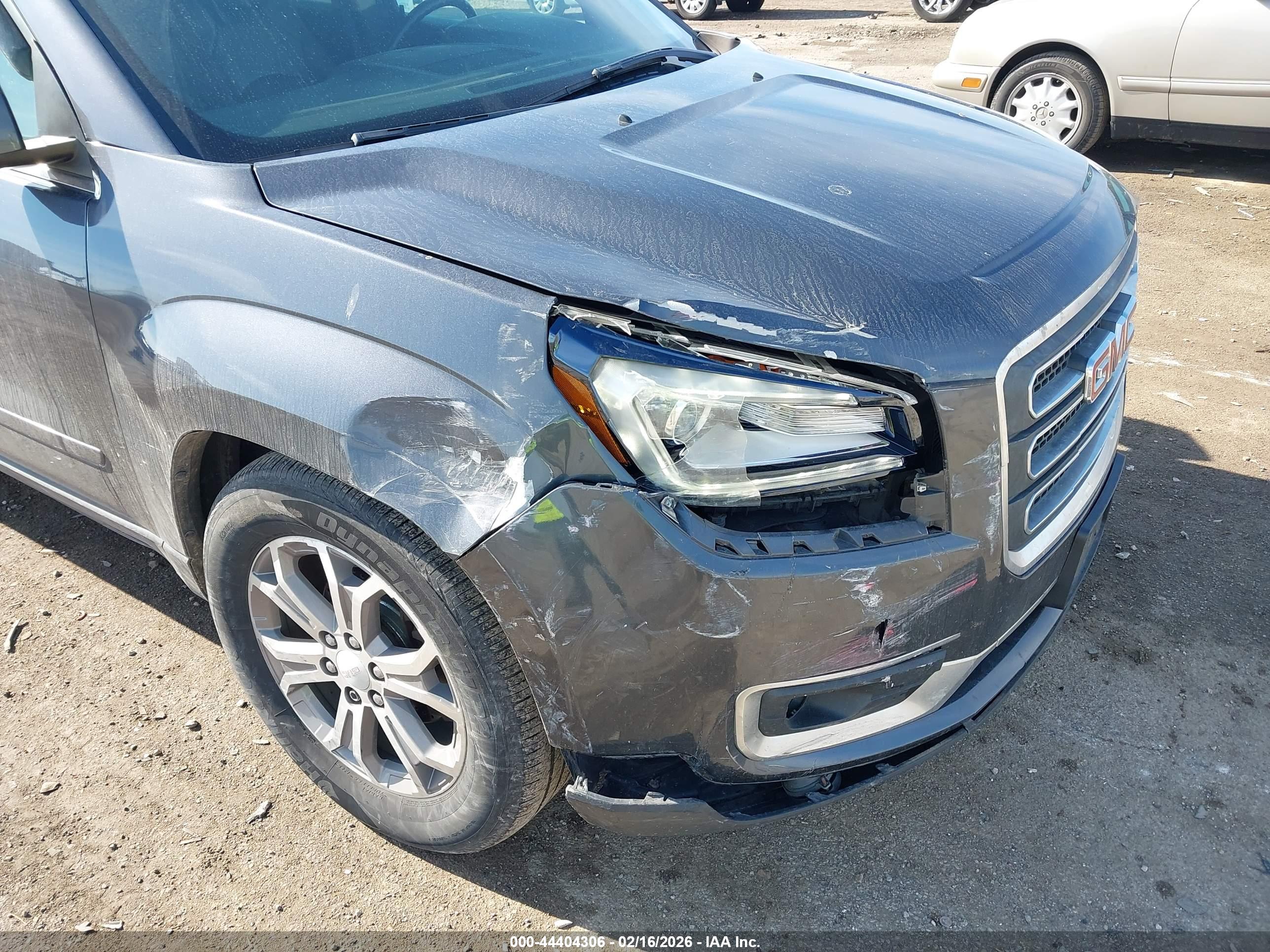 GMC ACADIA image 6
