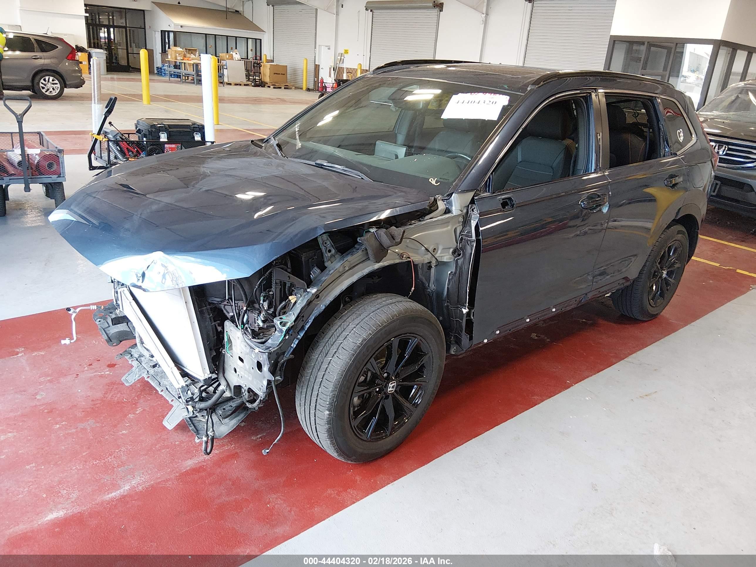 HONDA CR-V image 2