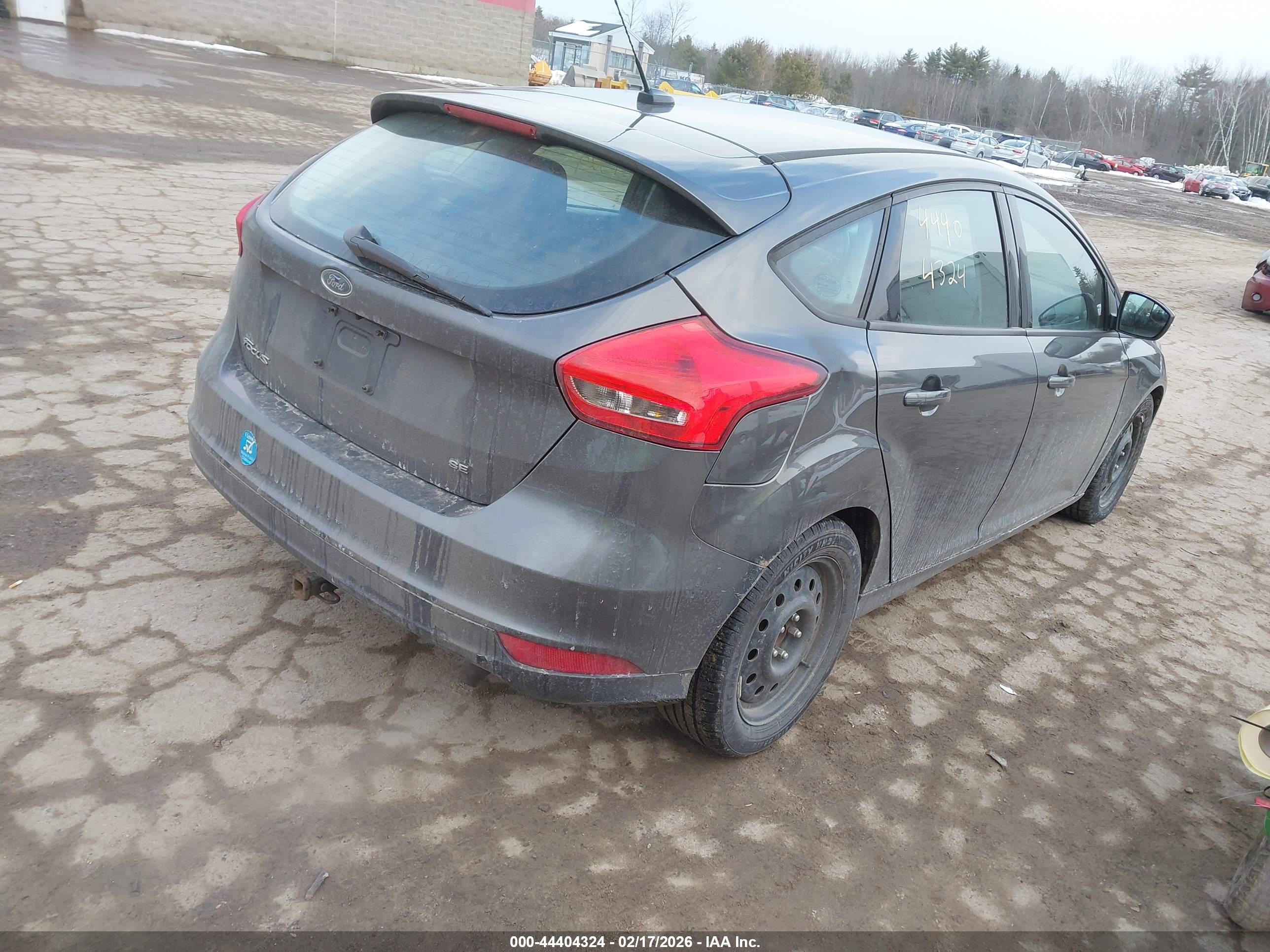 FORD FOCUS image 4