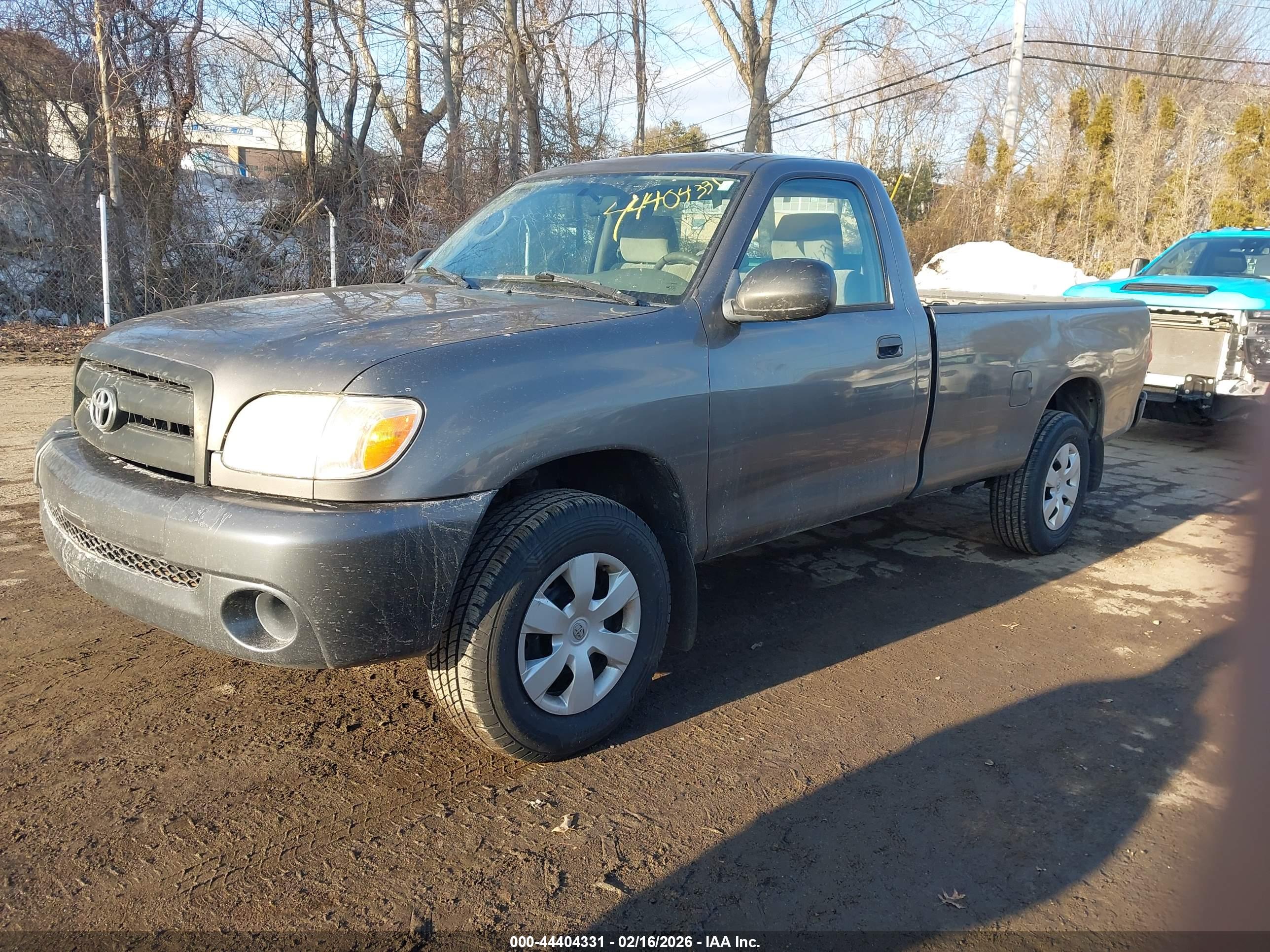 TOYOTA TUNDRA image 2