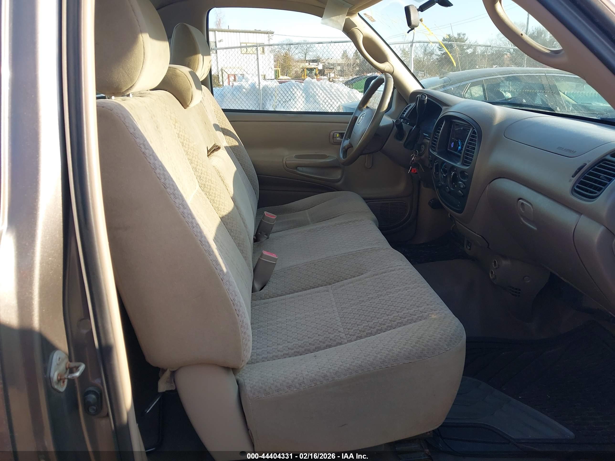 TOYOTA TUNDRA image 5