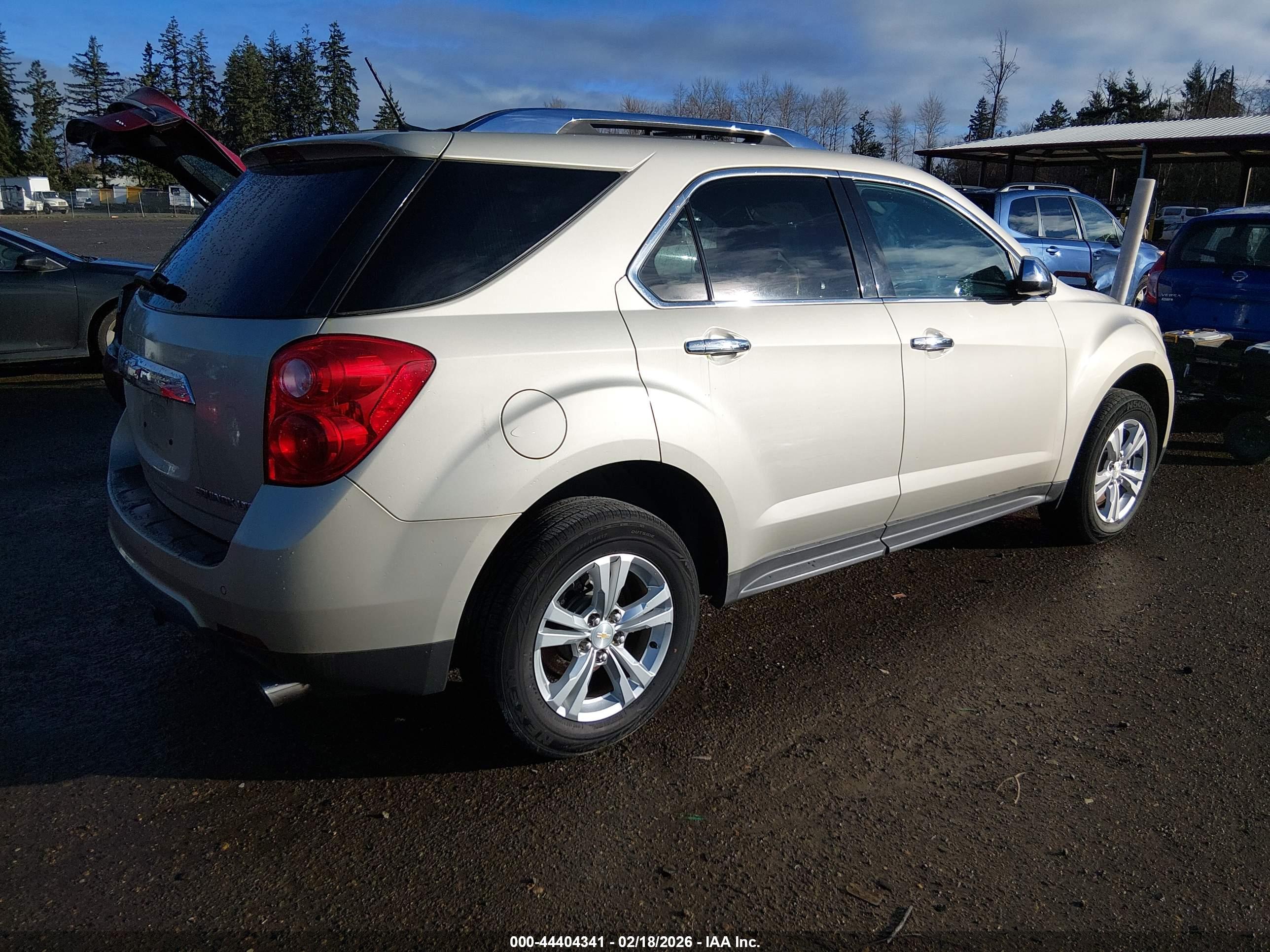 CHEVROLET EQUINOX image 4