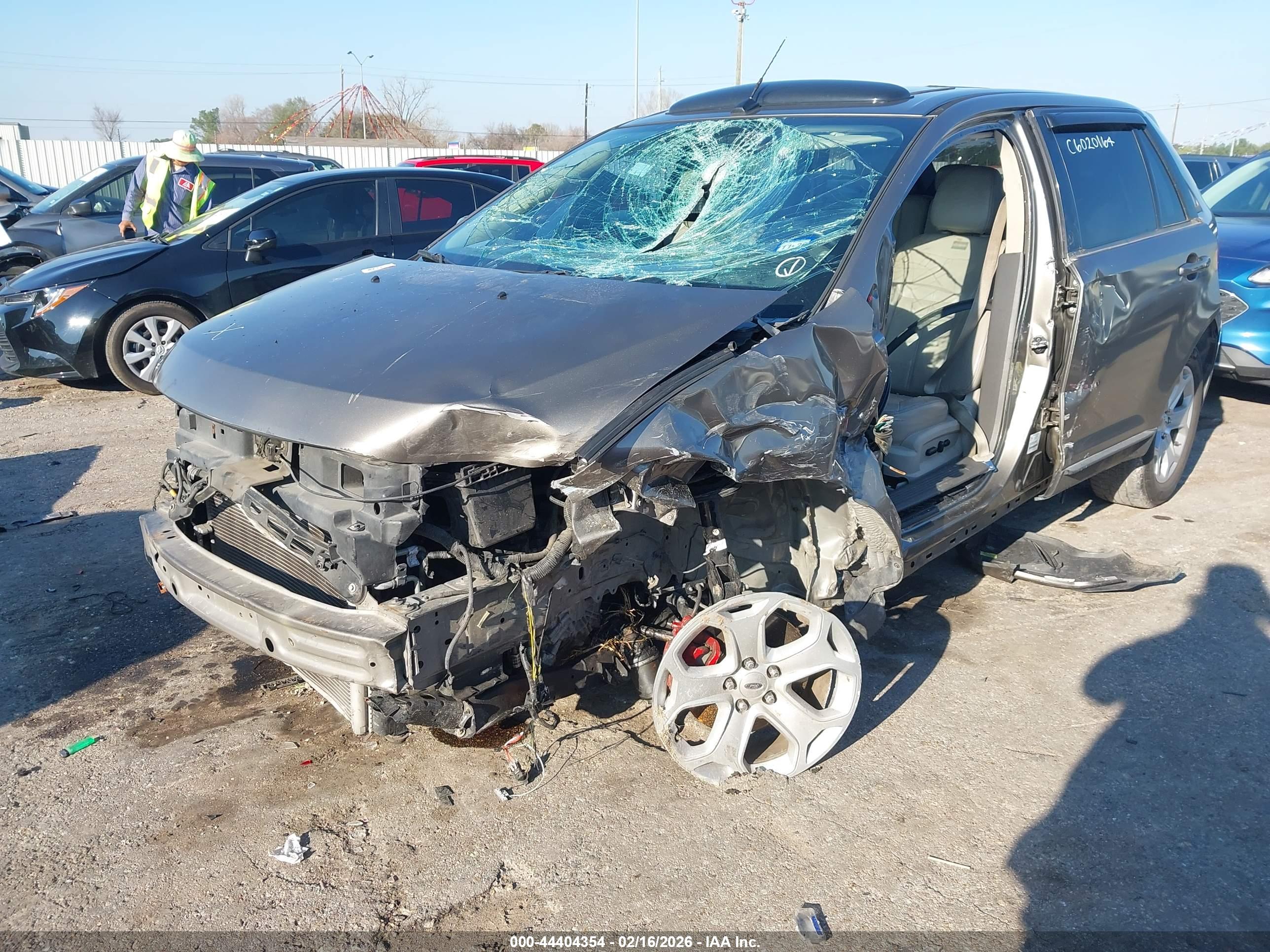 FORD EDGE image 2