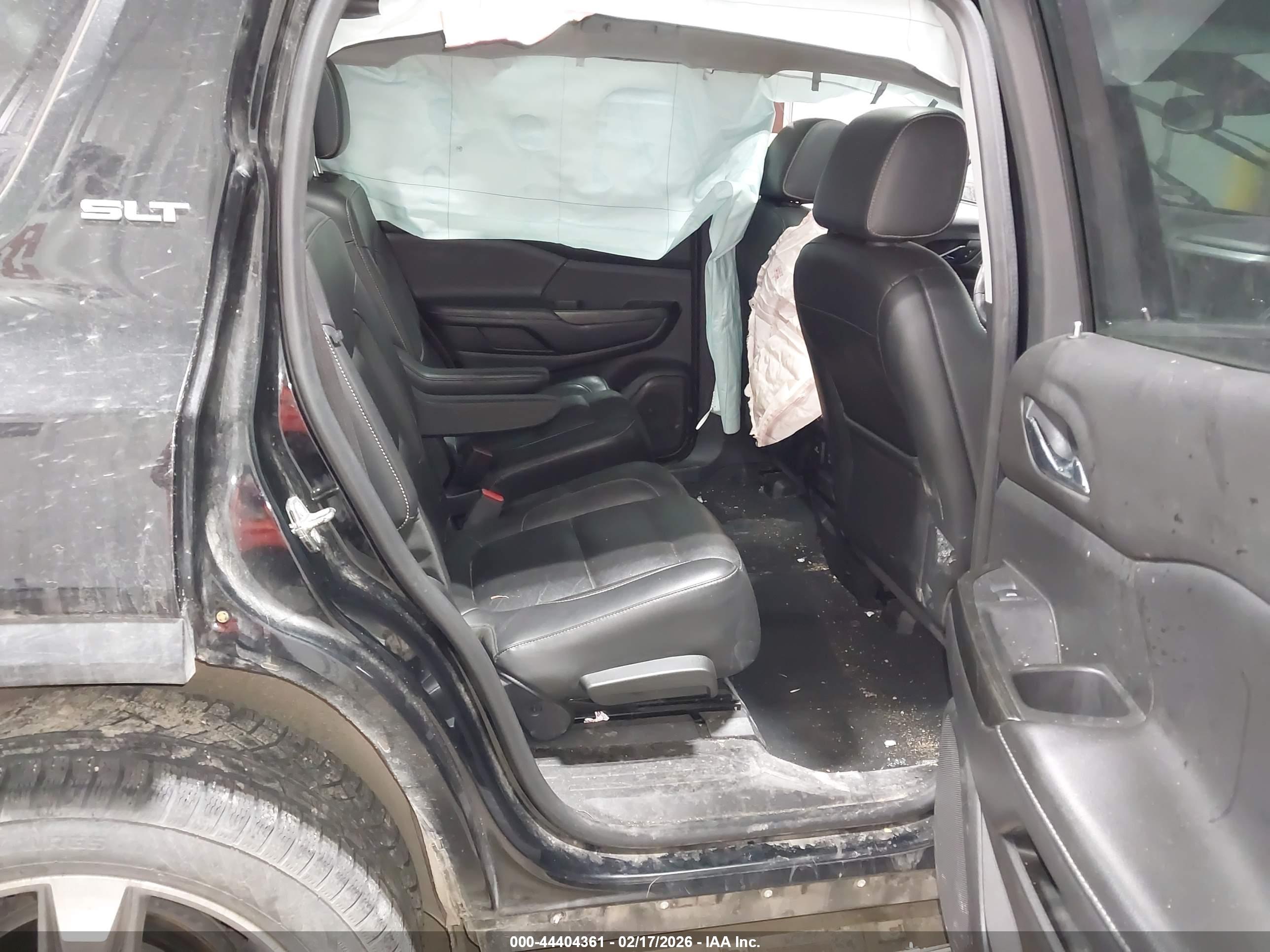GMC ACADIA image 8