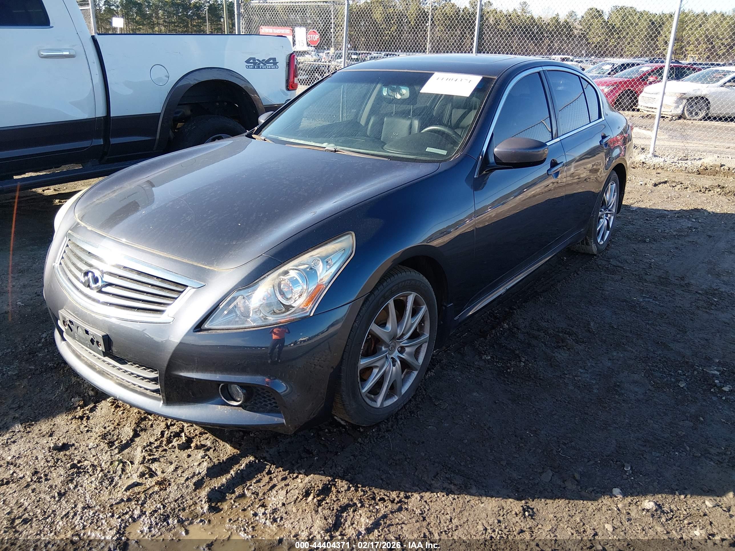 INFINITI G37X image 2