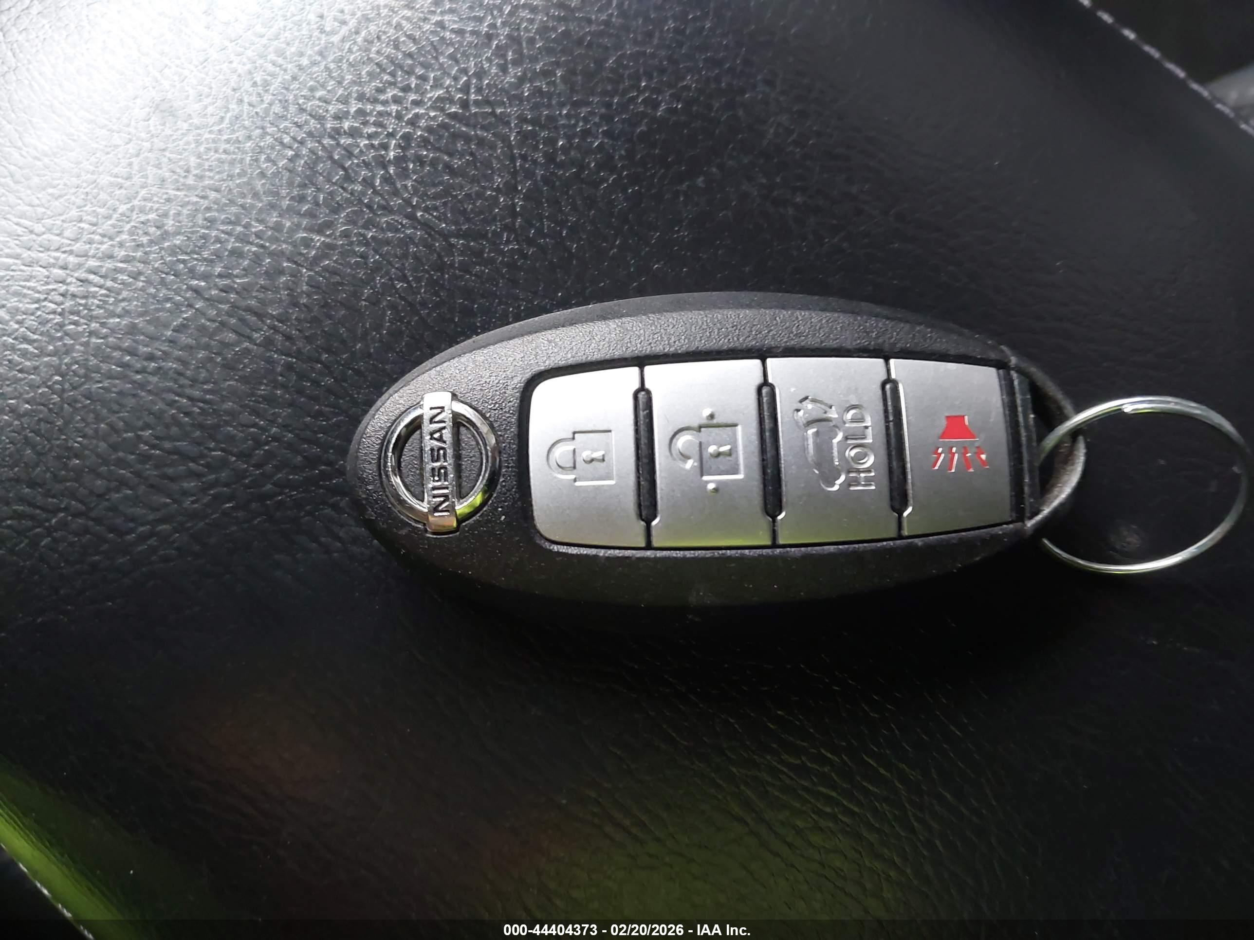 NISSAN ROGUE image 11