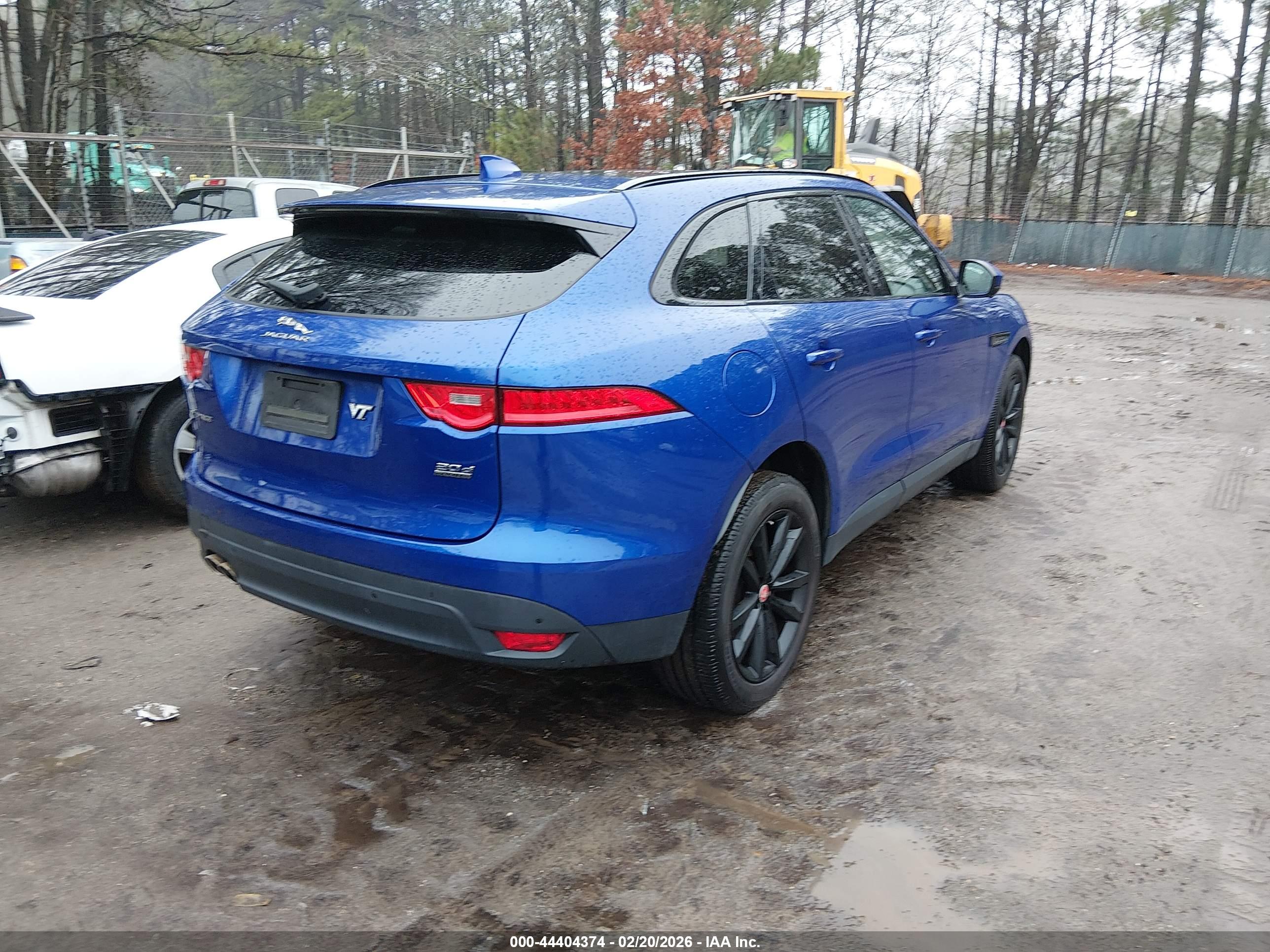 JAGUAR F-PACE image 4