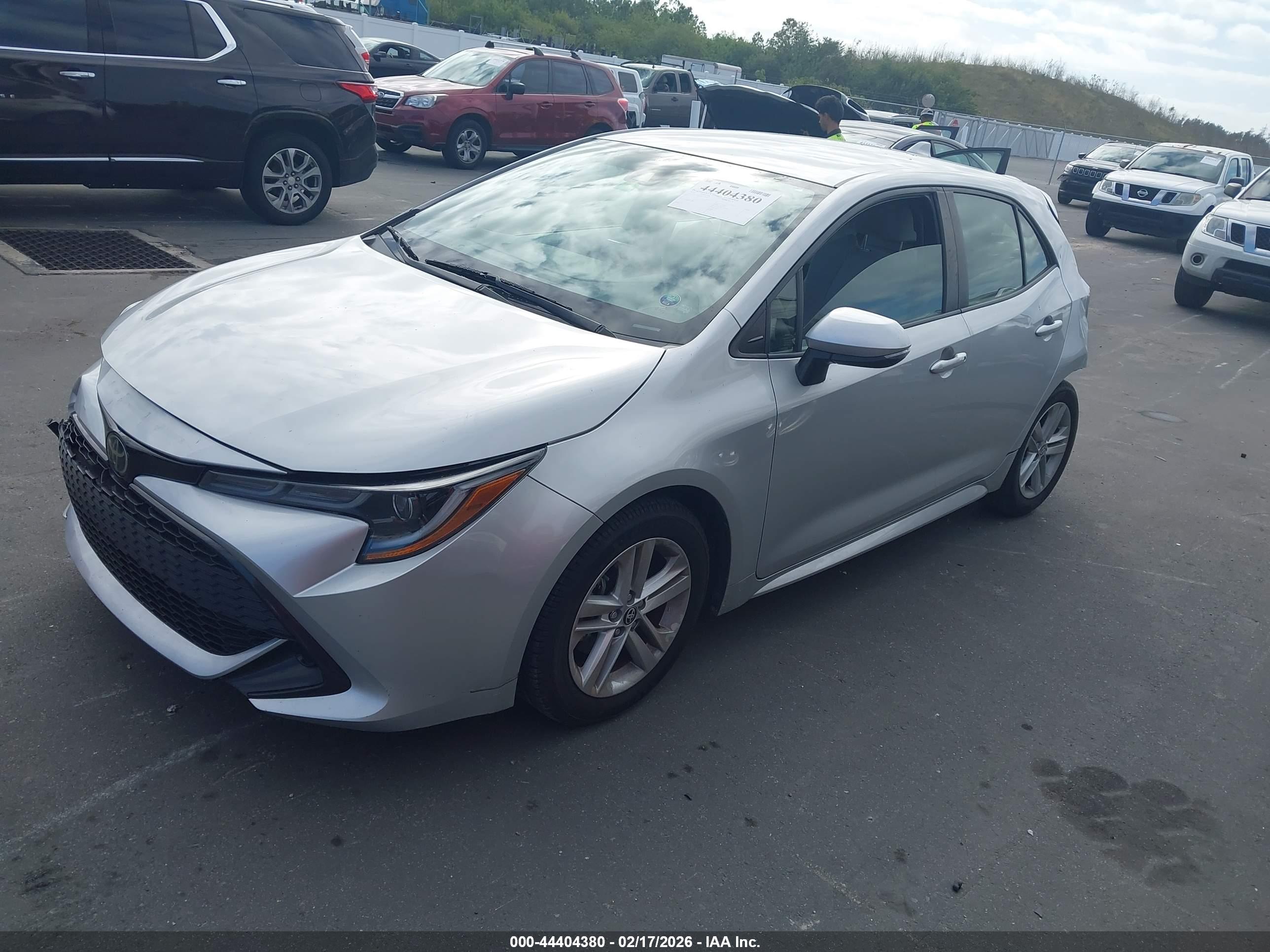 TOYOTA COROLLA image 2